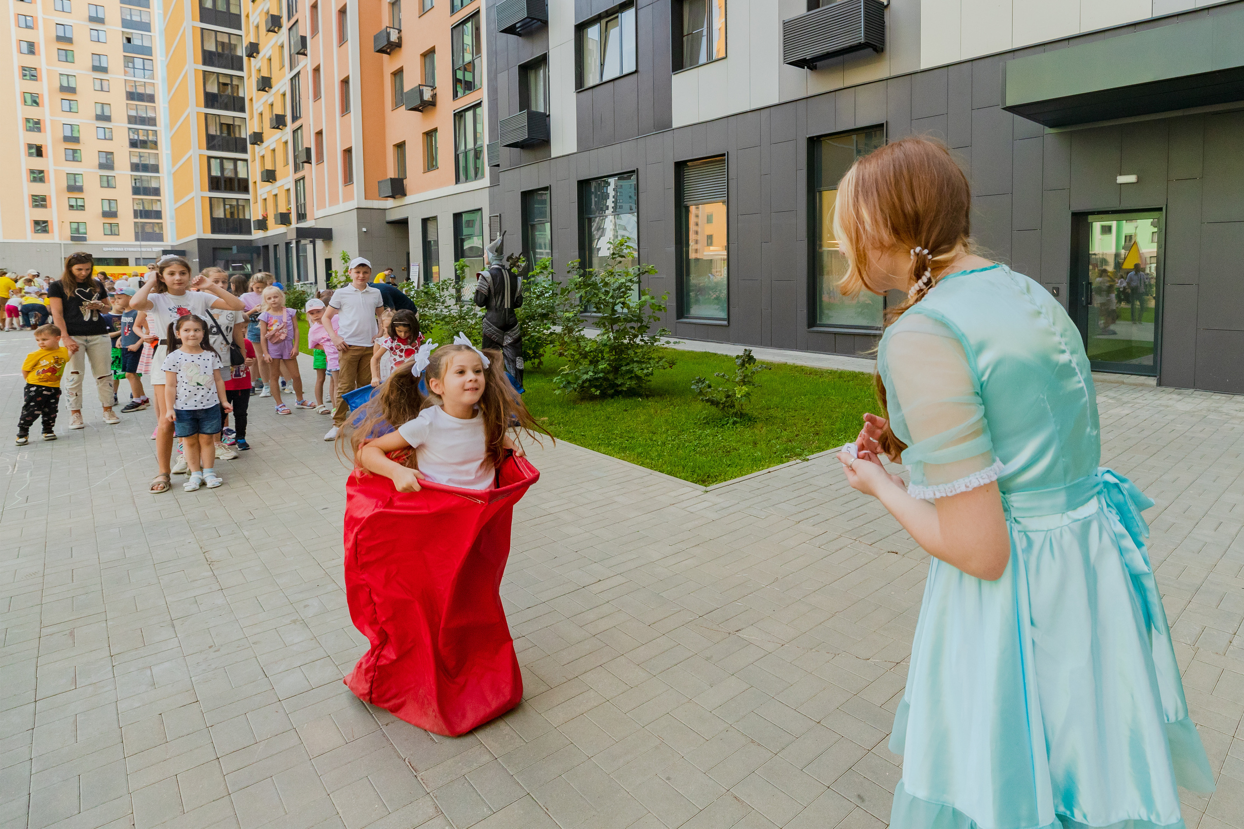 Праздник для жителей ЖК ЛУЧИ. Виктория Зудина — фотограф в Москве