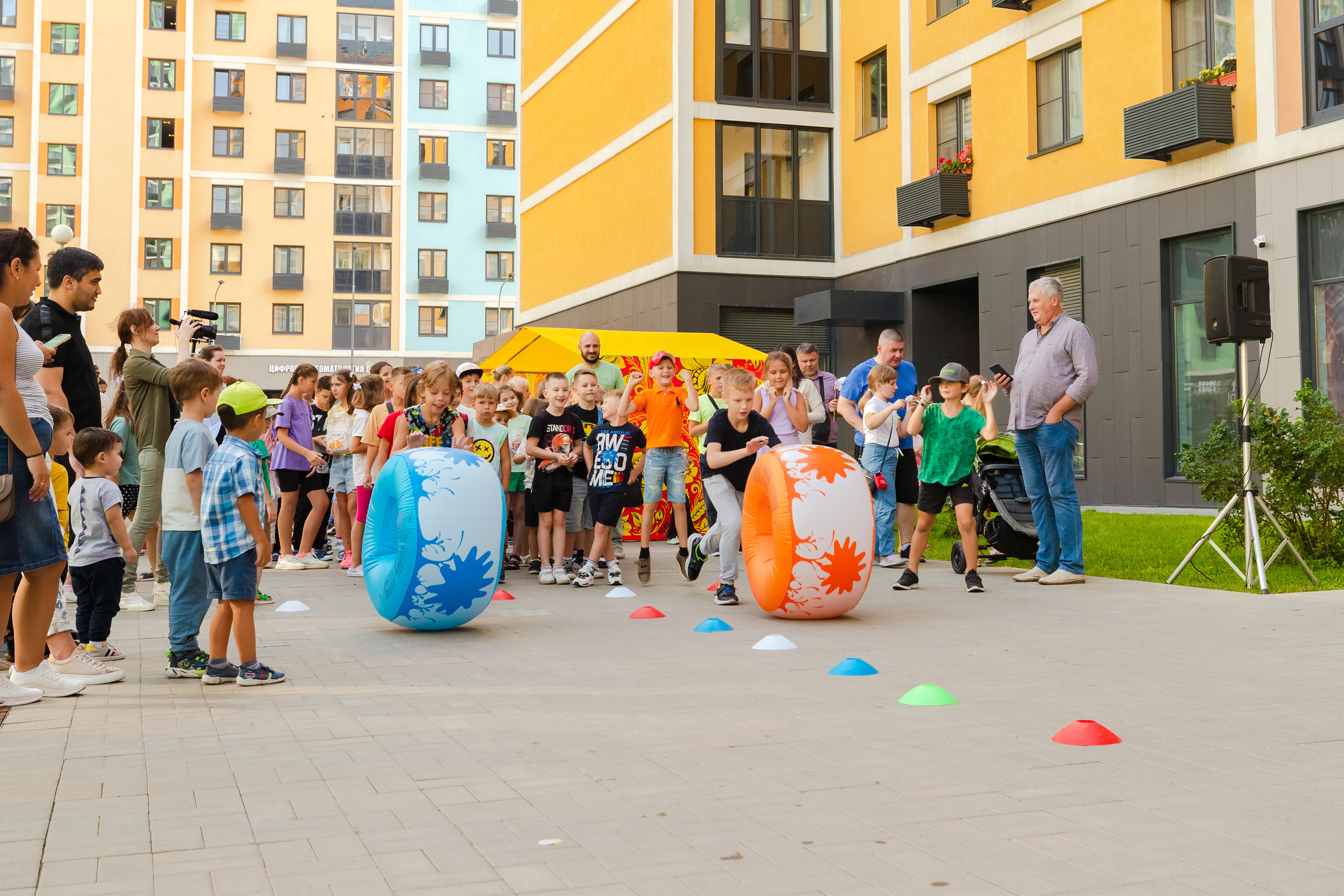 Праздник для жителей ЖК ЛУЧИ. Виктория Зудина — фотограф в Москве