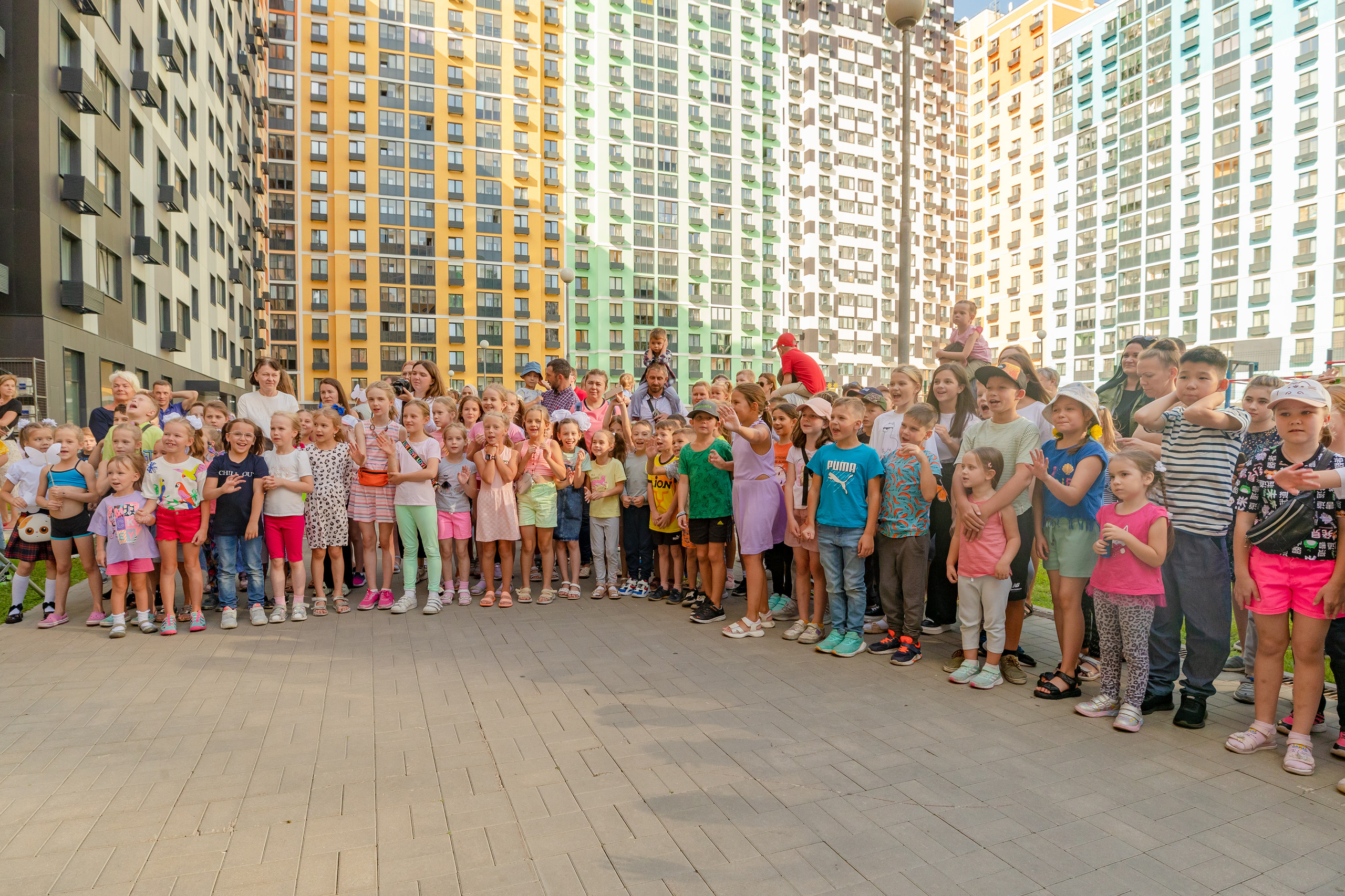 Праздник для жителей ЖК ЛУЧИ. Виктория Зудина — фотограф в Москве