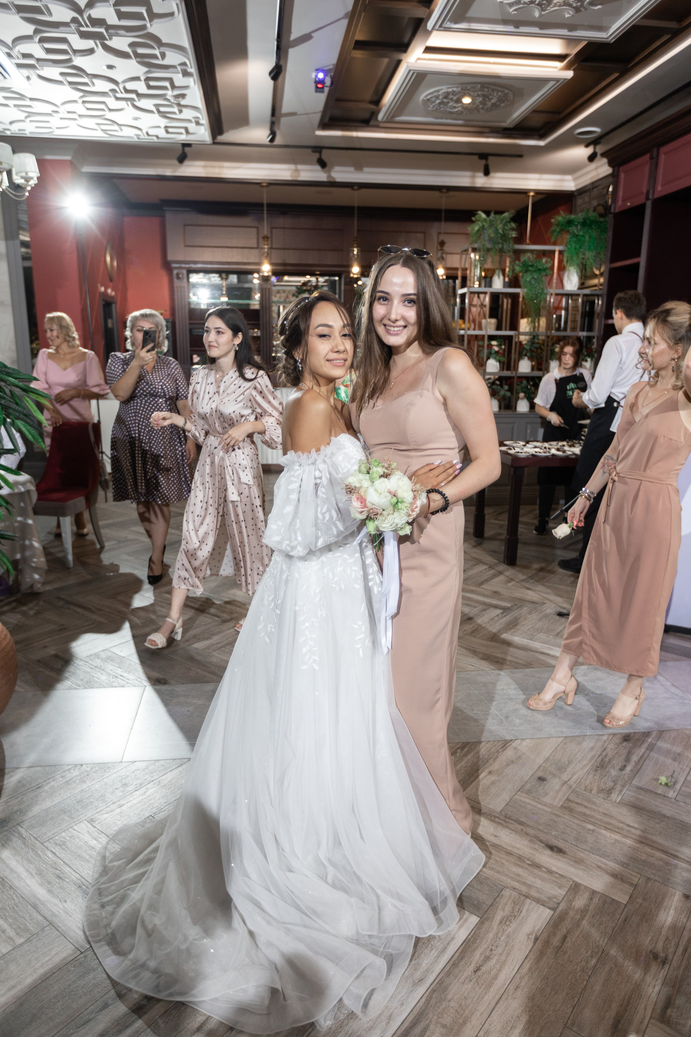 Свадебный фотограф Уфа — Руслан ГабдлисламовЖивые эмоции, красивые кадры, воспоминания на всю жизнь.Работаю по всей Республике Башкортоста. Свадебный фотограф Уфа Руслан Габдлисламов