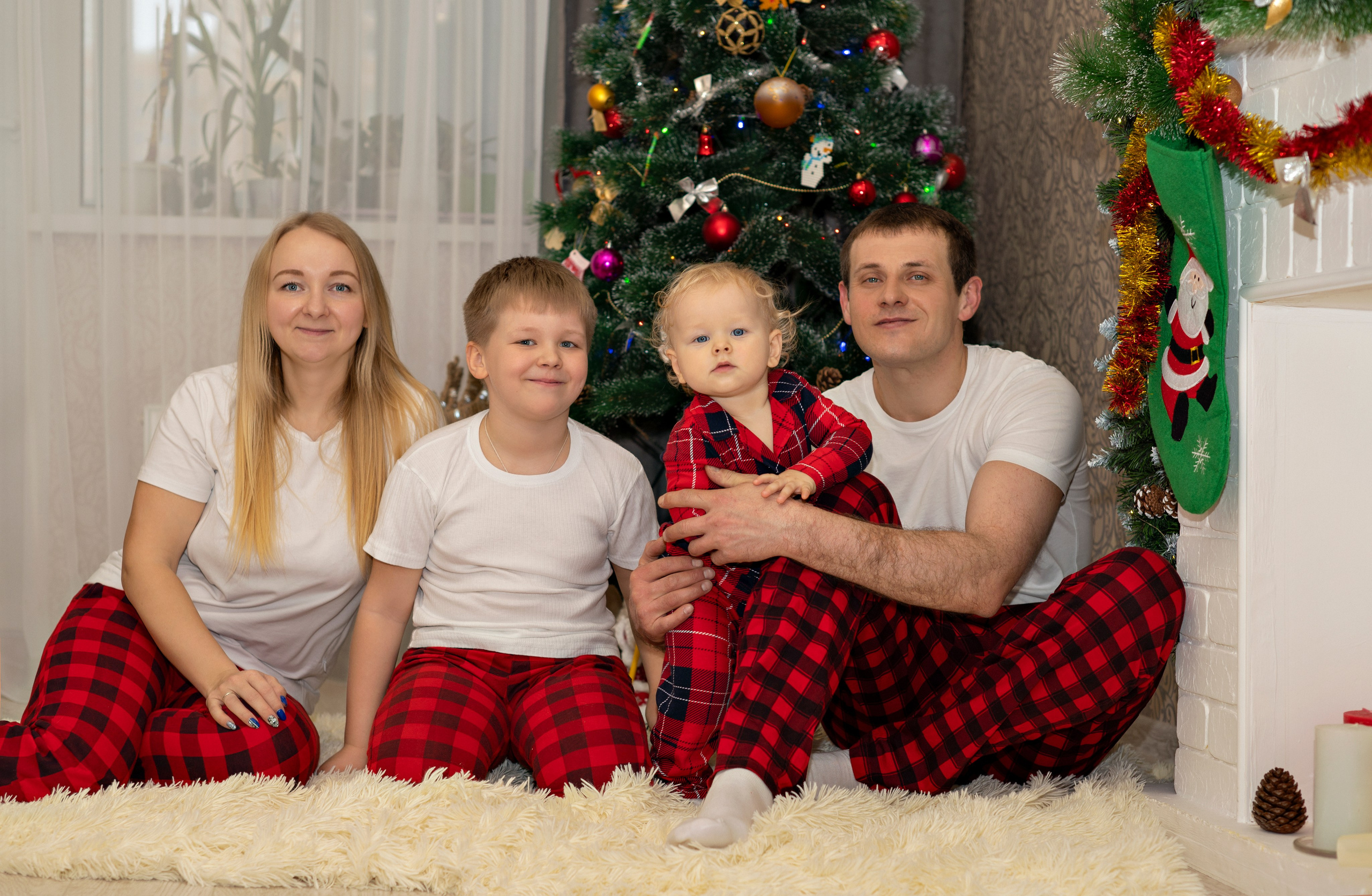 Новогодняя домашняя фотосессия. Детский и семейный фотограф г. Москва Оксана Катаджи