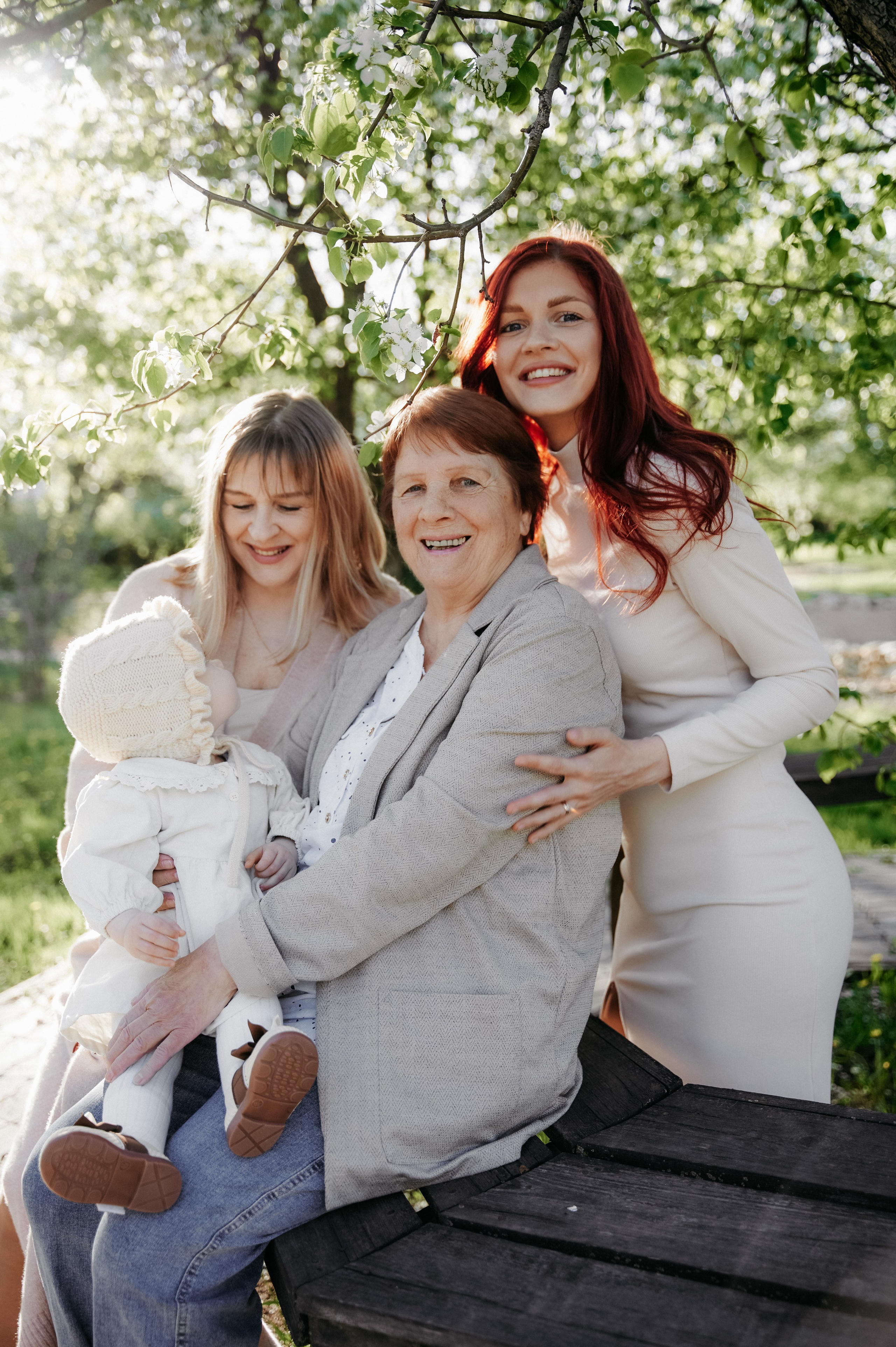 Четыре поколения женщин. Фотограф Регина С