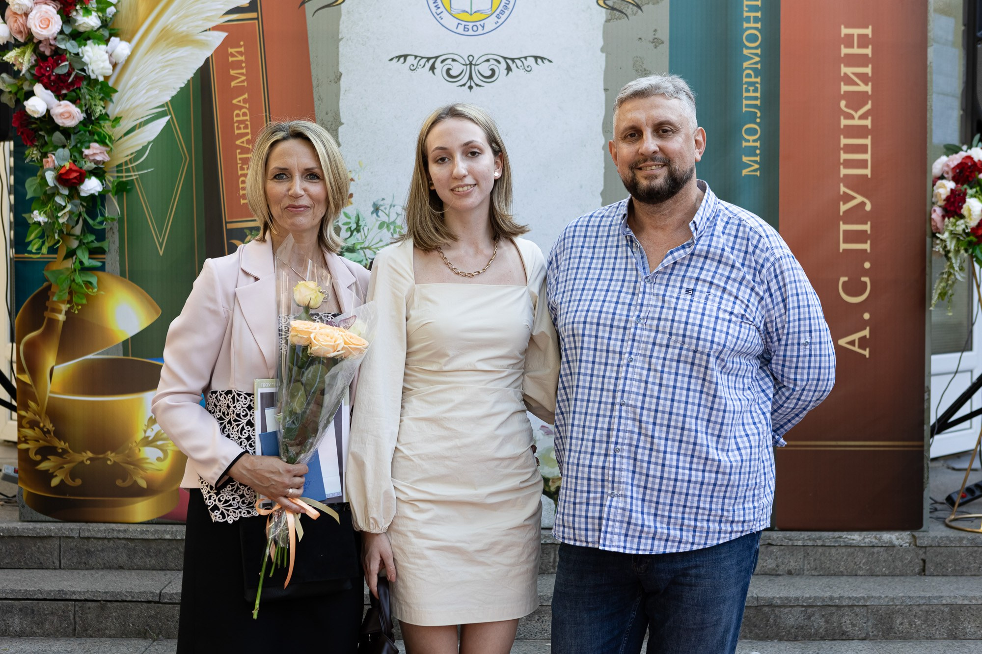 Фотосъёмка выпускного в школе. Свадебный фотограф, фотосъемка в Крыму, Севастополе, Симферополе, Ялте