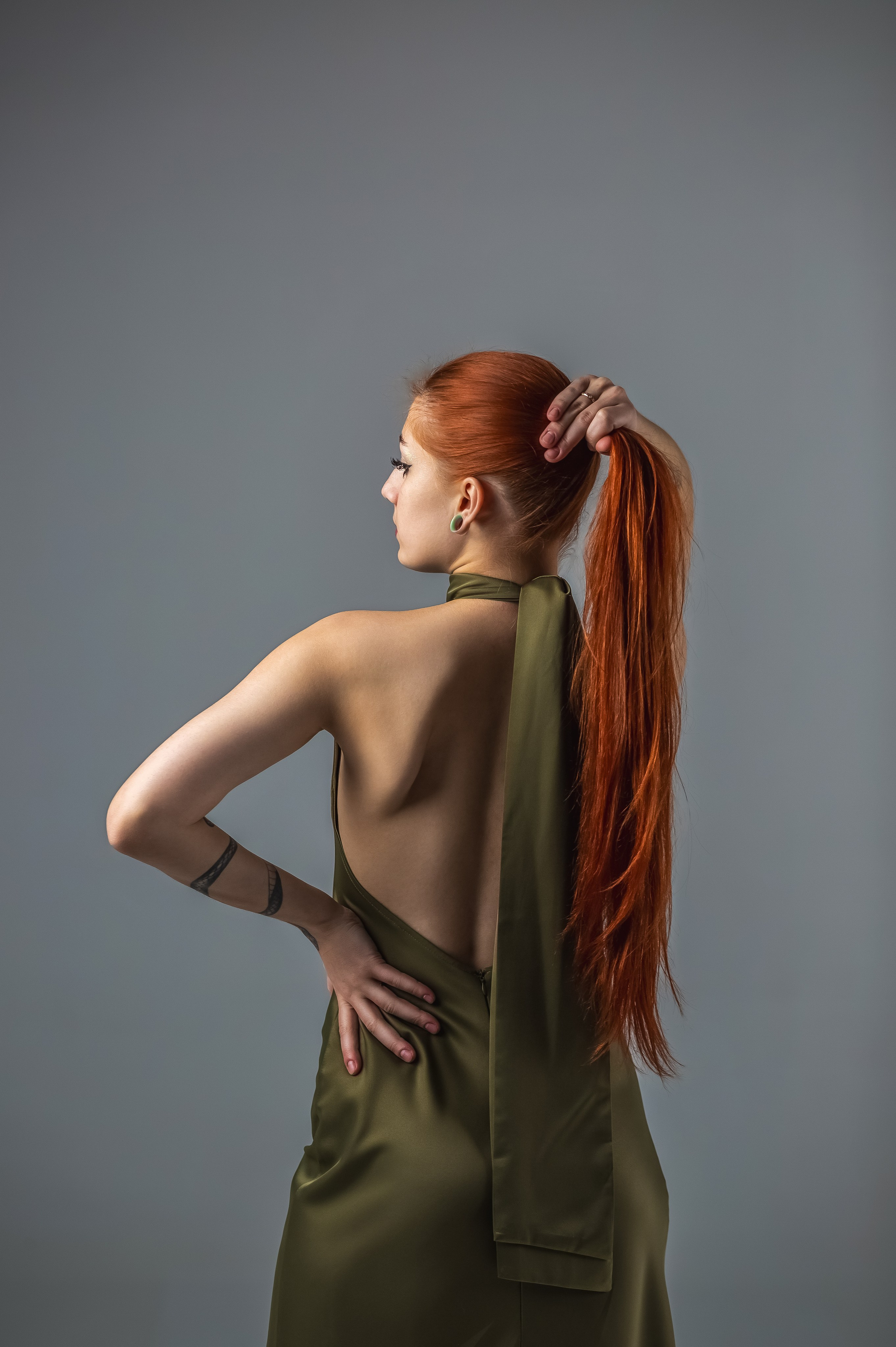 Зеленое платье. Вера Соколова фотограф Воронеж