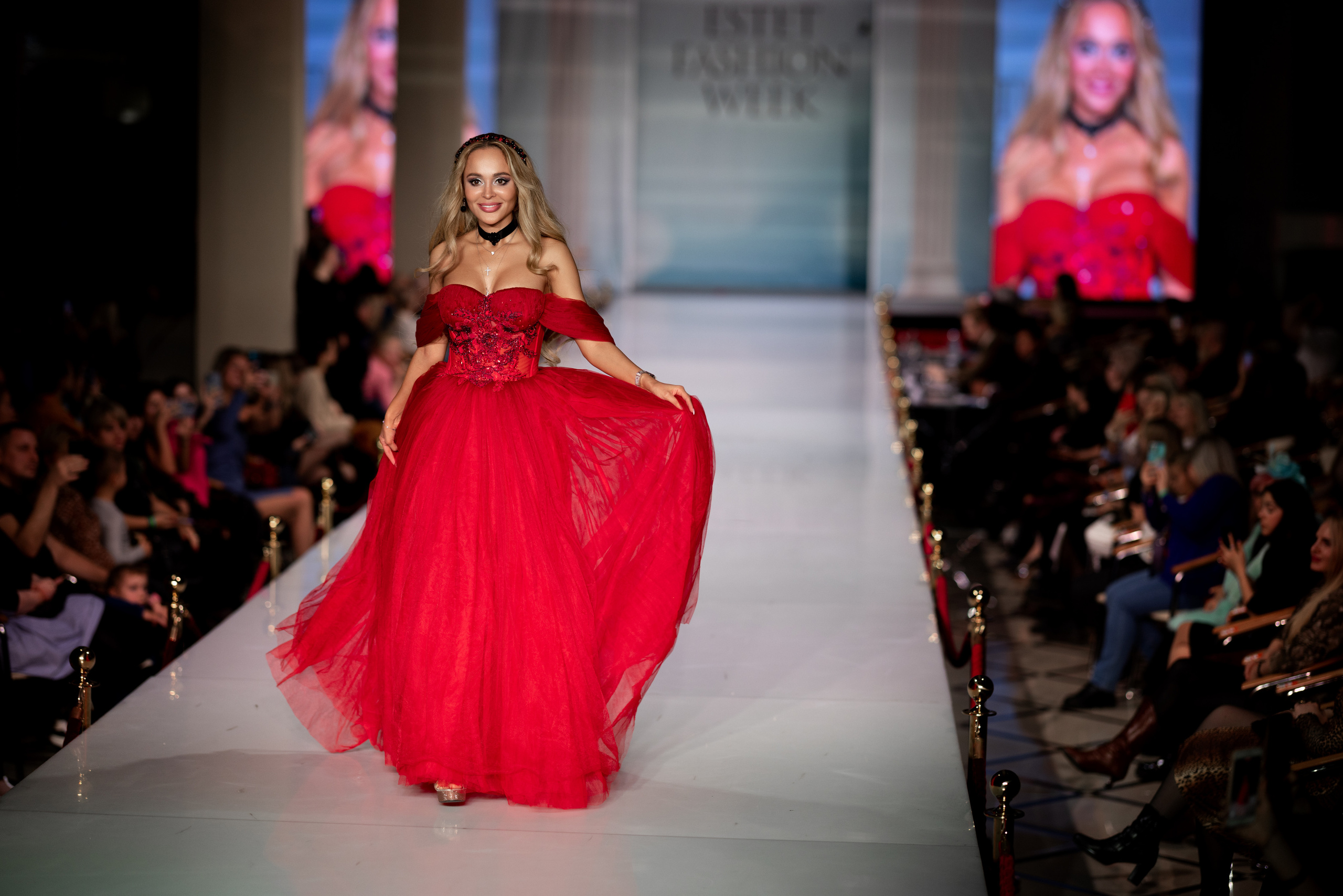 Fashion Week “ESTET FASHION WEEK 2022”. Marat Egiazarov — photographer in Moscow, Los Angeles