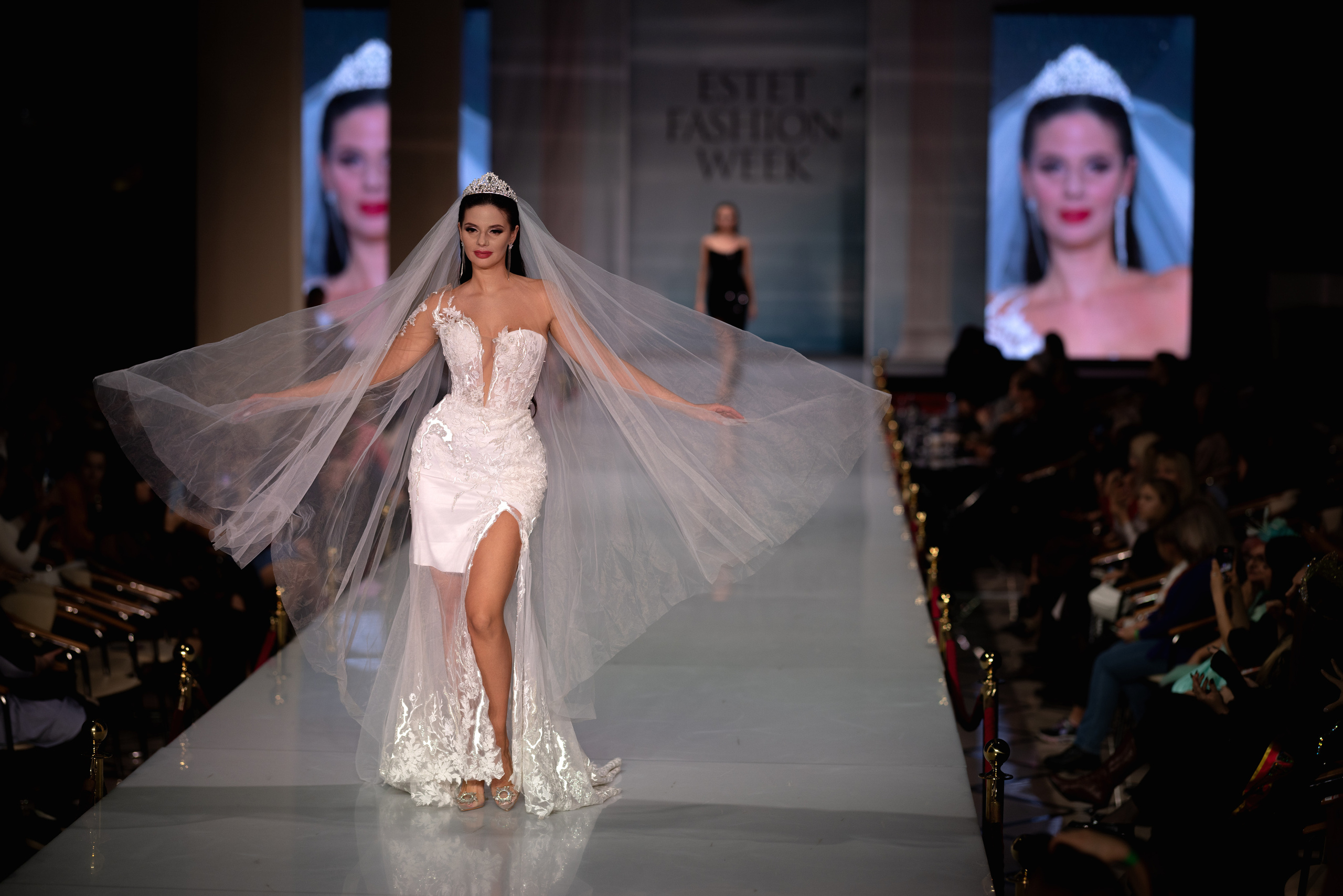 Fashion Week “ESTET FASHION WEEK 2022”. Marat Egiazarov — photographer in Moscow, Los Angeles