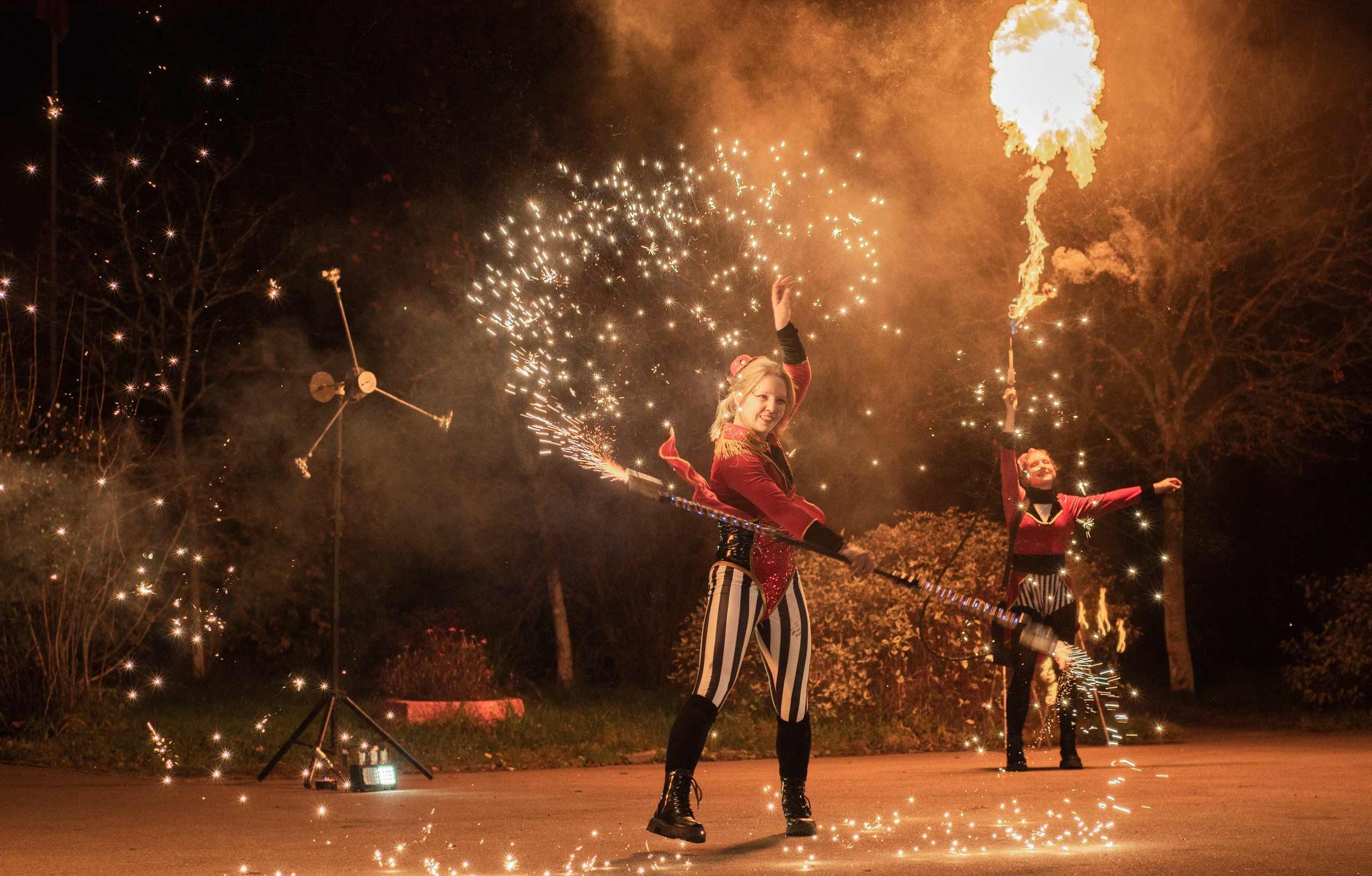 Фаер-Шоу. Главная