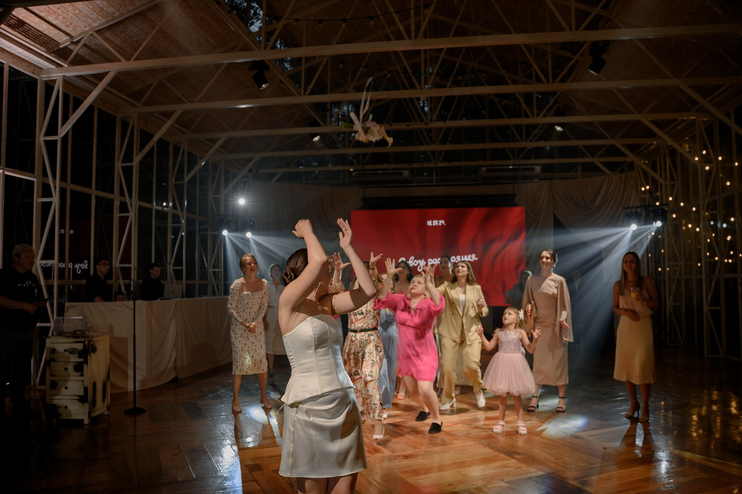 Сквозь расстояния 18.07.2024. Свадебный и семейный фотограф в городе Смоленске