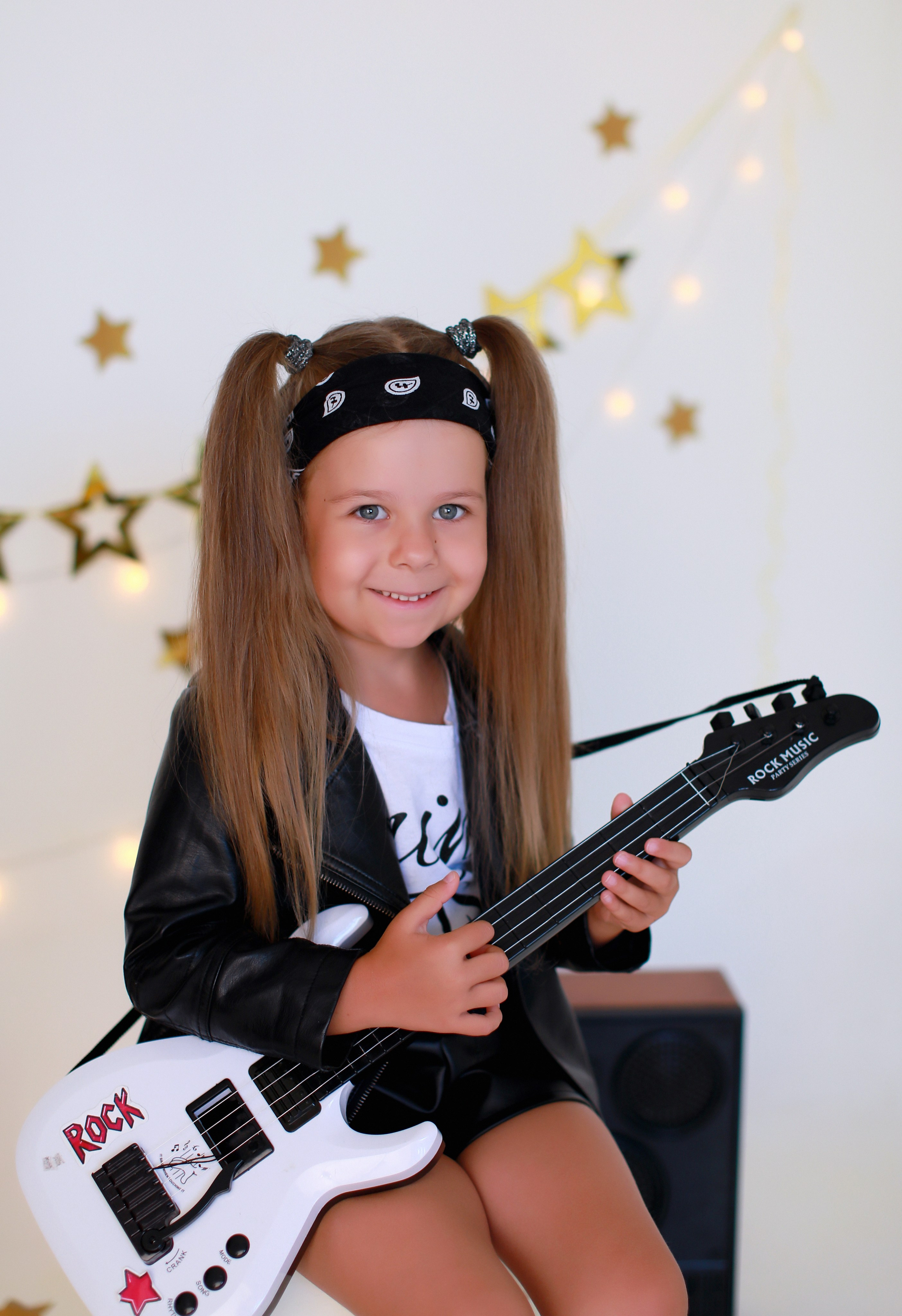 Фотозона «Рок». Детский семейный фотограф Краснодар