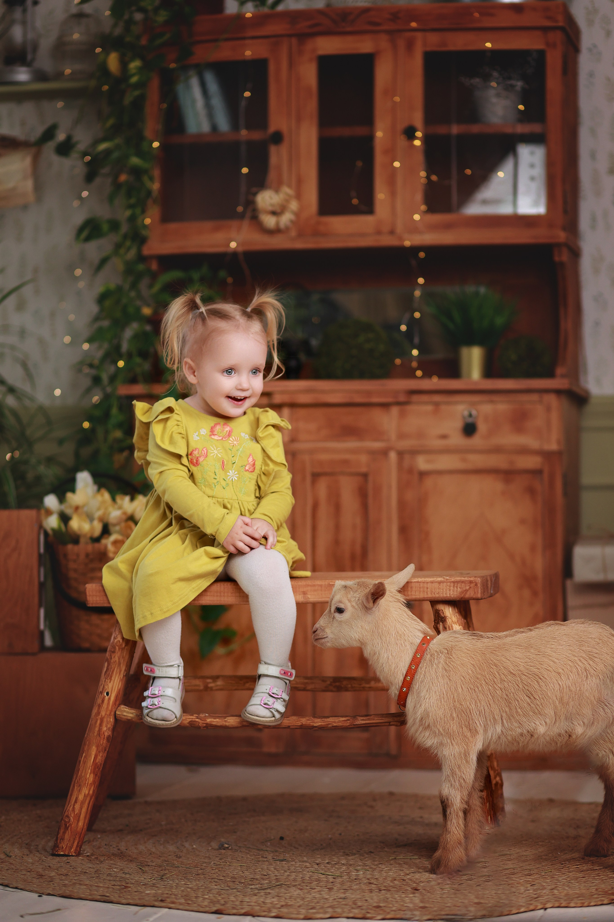 Фотопроект с козочкой и кроликами. Детский семейный фотограф Краснодар