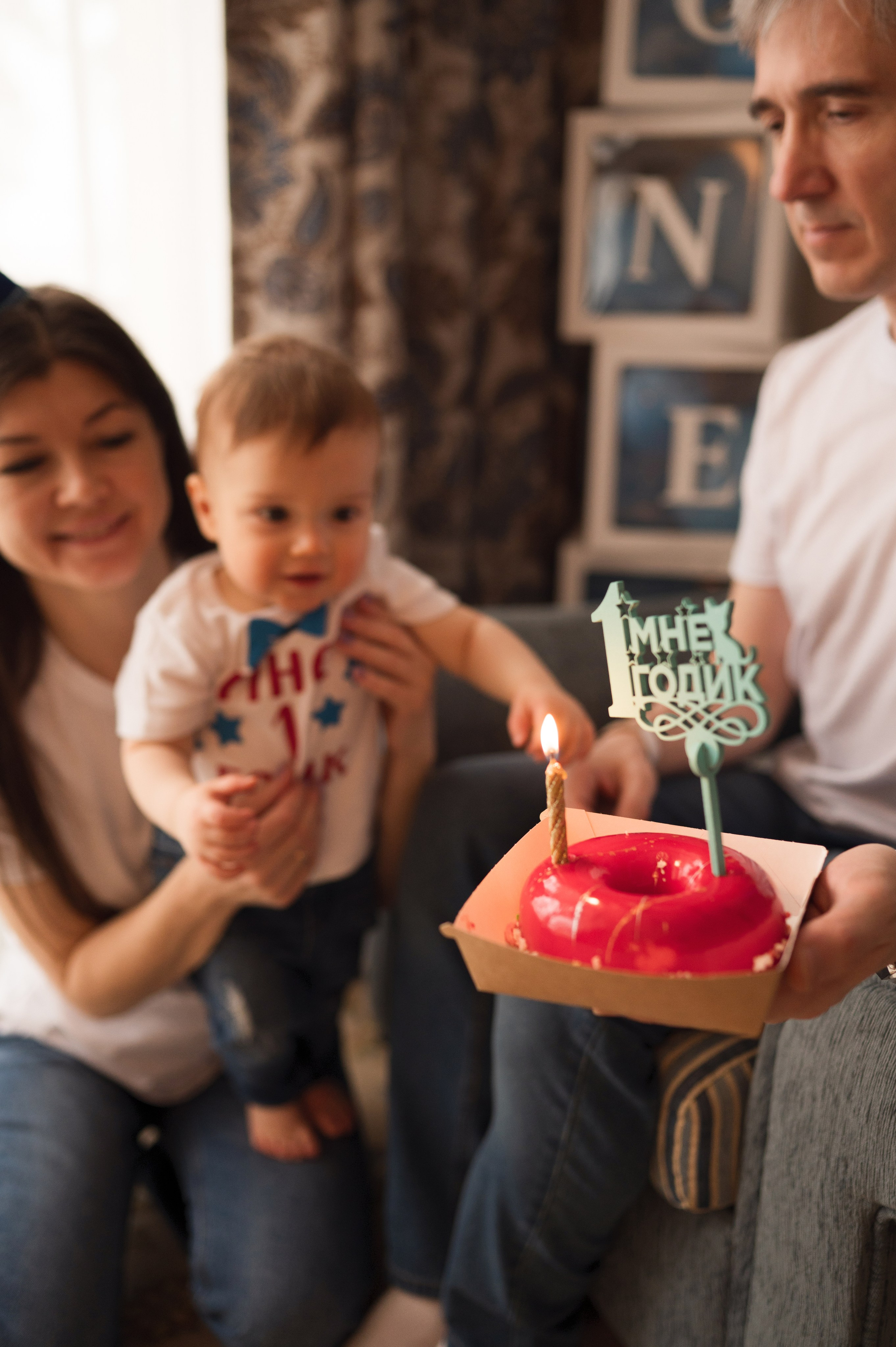 Съемка годика, годовасие, фотосессия в день рождения. НЬЮБОРН ФОТОСЕССИИ, БЕРЕМЕННОСТЬ, ПОРТРЕТНЫЕ СЕМЕЙНЫЕ ФОТОСЕССИИ  Ногинск Москва ОЛЬГА ВОГЕЛЬ