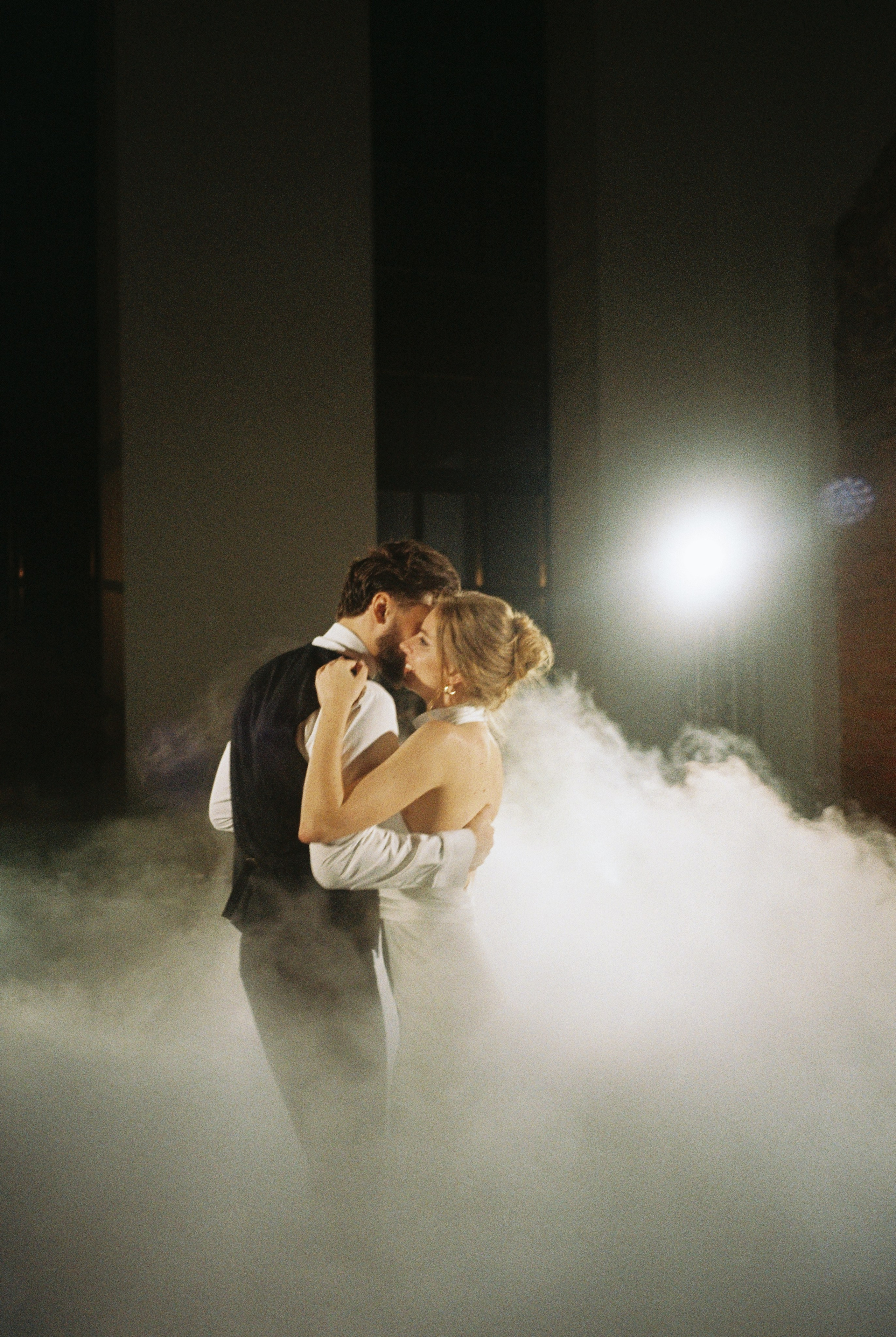 Anna & Alex film/digital Dwor Staiki. Свадебный фотограф Кристина Винокурова