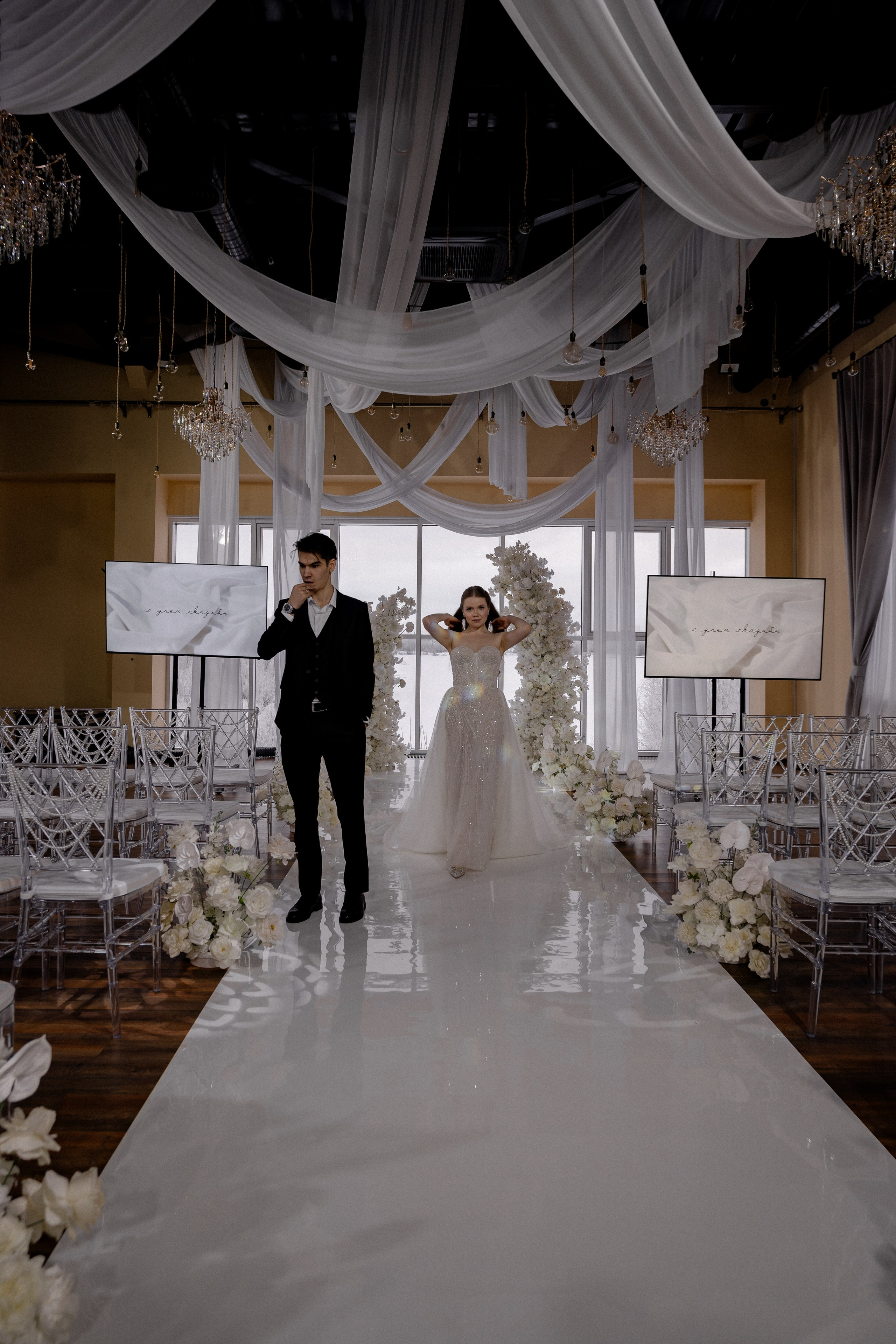 СВАДЕБНАЯ СЬЕМКА СБОРОВ В ОТЕЛЕ И ВЫЕЗД НА ЦЕРЕМОНИЮ (СНЯТО В СИБИРЕ В НИЖНЕВАРТОВСКЕ). Профессиональный фотограф, Санкт-Петербург — Виктория Богомолова