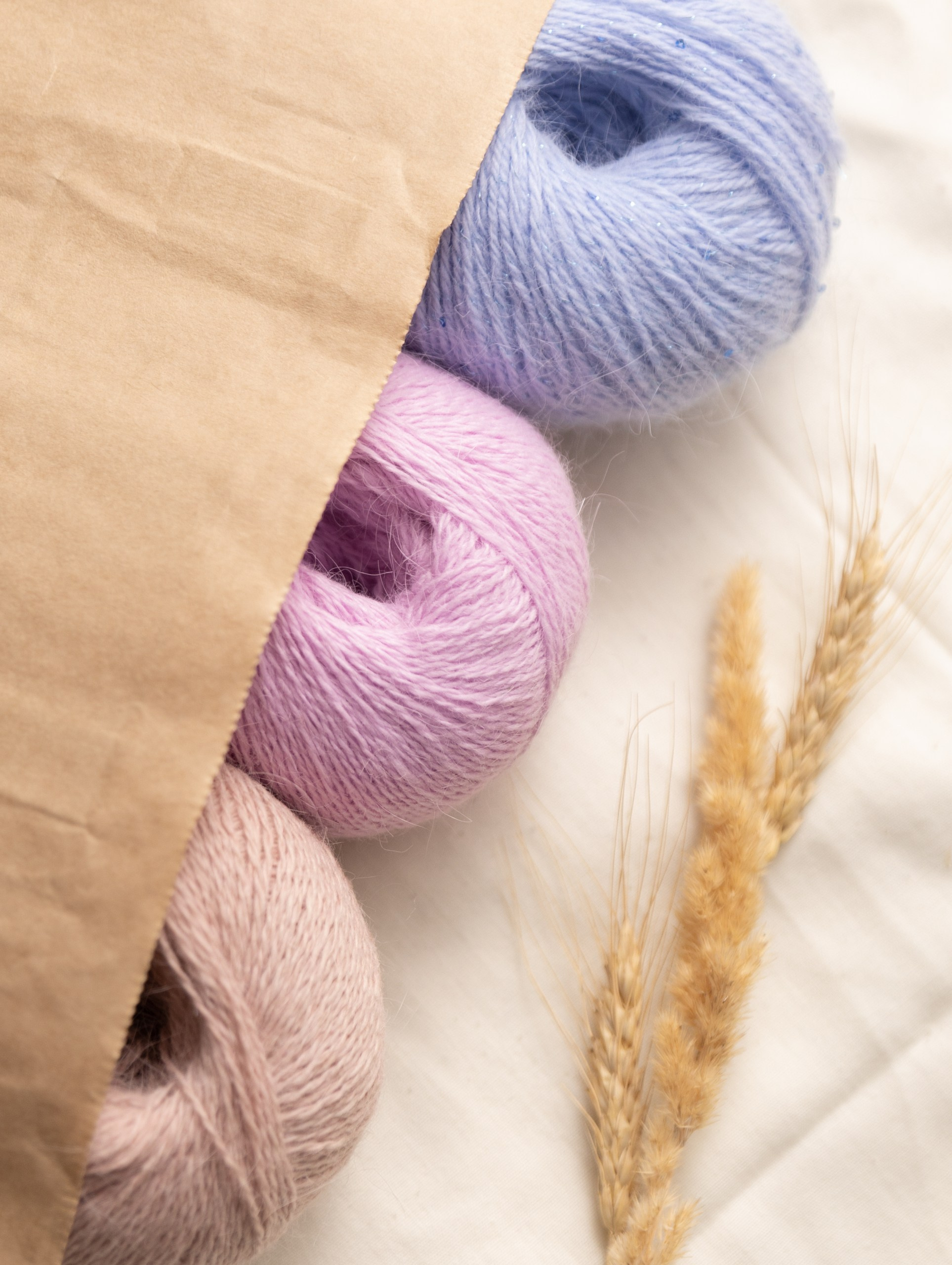 Предметная композиционная съемка фото для сайтов, маркетплейсов, WB, Ozon, Яндекс Маркет и др. Студия коммерческой съемки ХВОЯ