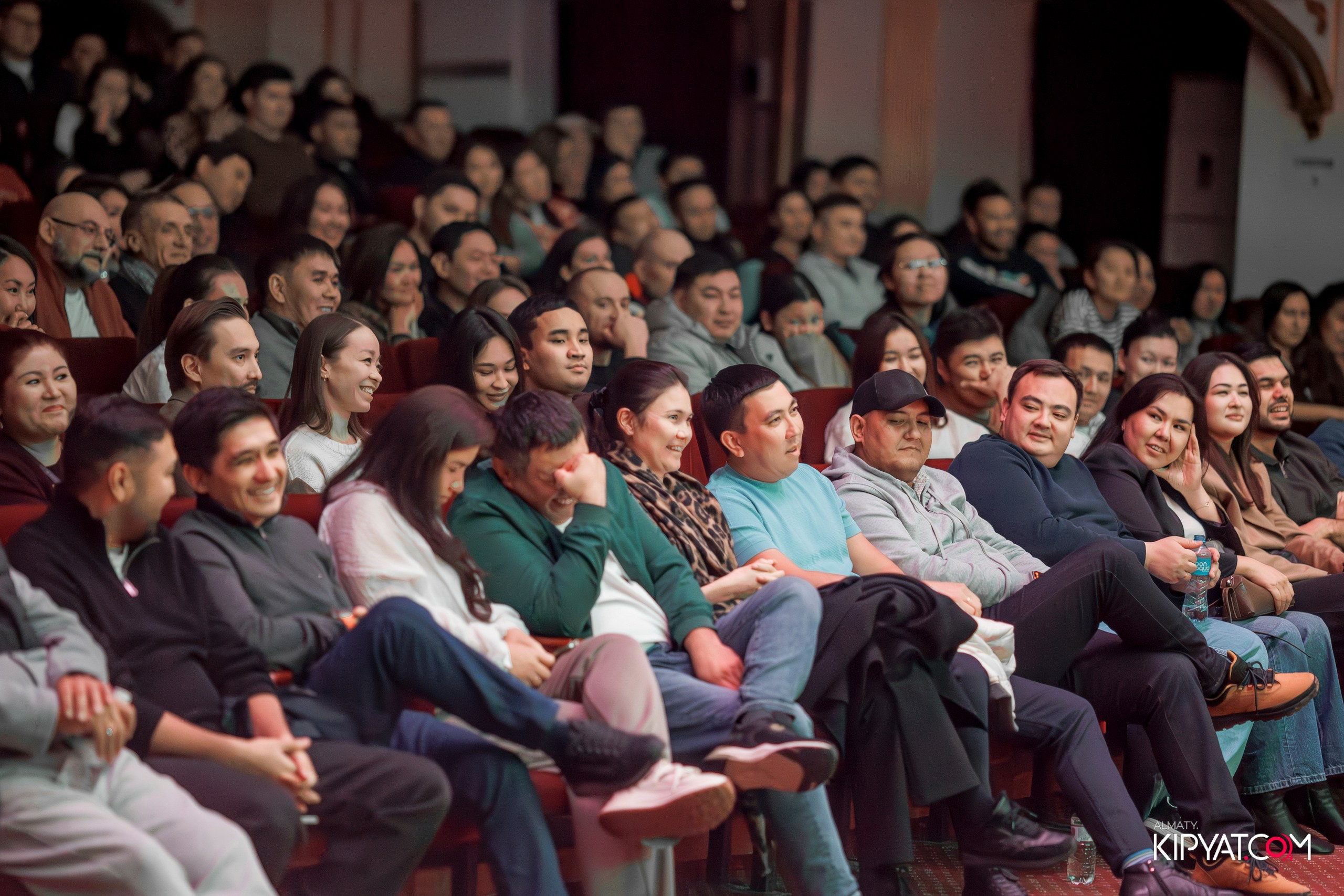 STAND UP КОНЦЕРТ АЛЕКСАНДА МЕРКУЛЬ. КИПЯТКОМ АЛМАТЫ! Фотосъемка мероприятий в Алматы