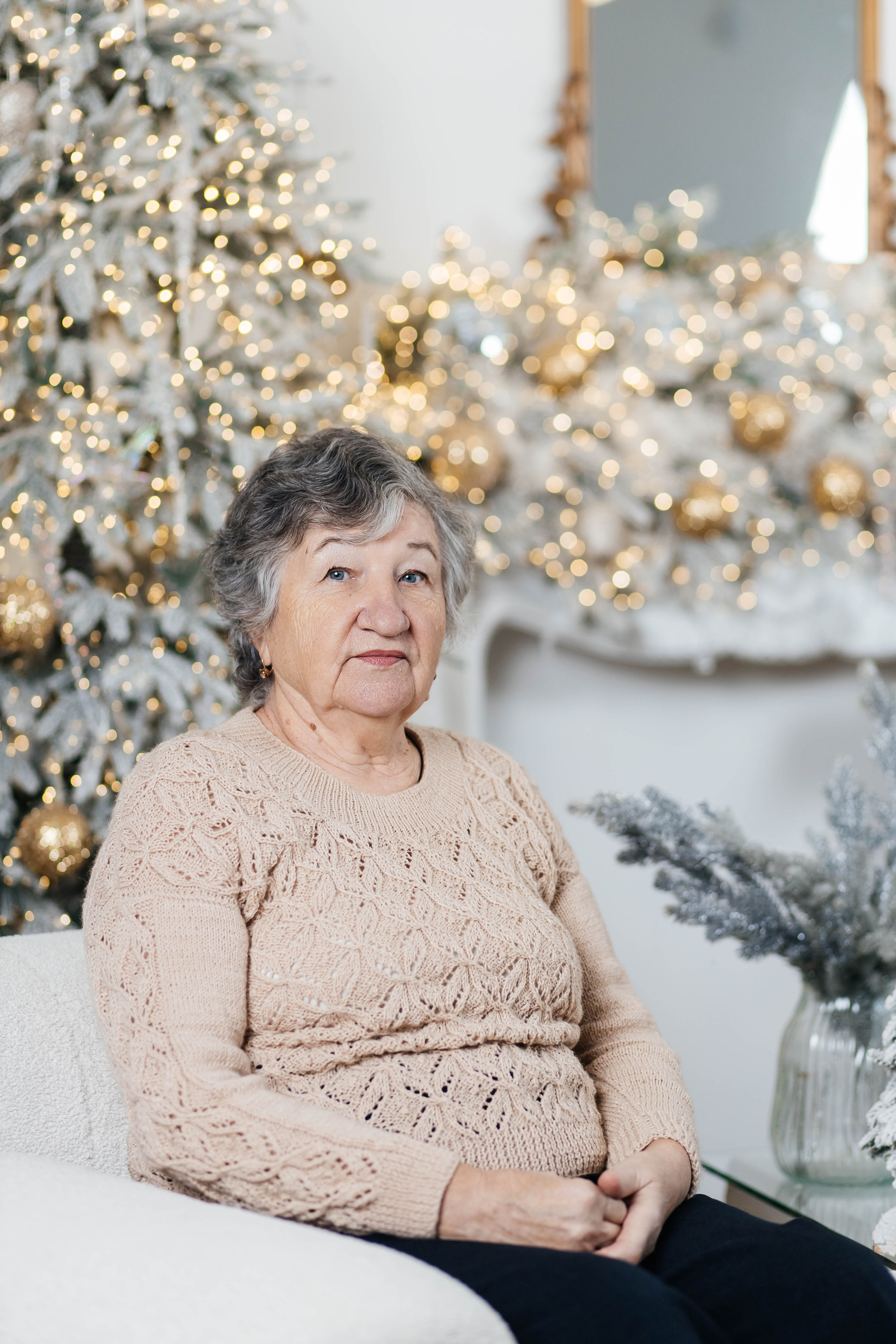 Семейная фотосессия большой семьи НГ 2026. Женский фотограф в Оренбурге Ирина Заводчикова