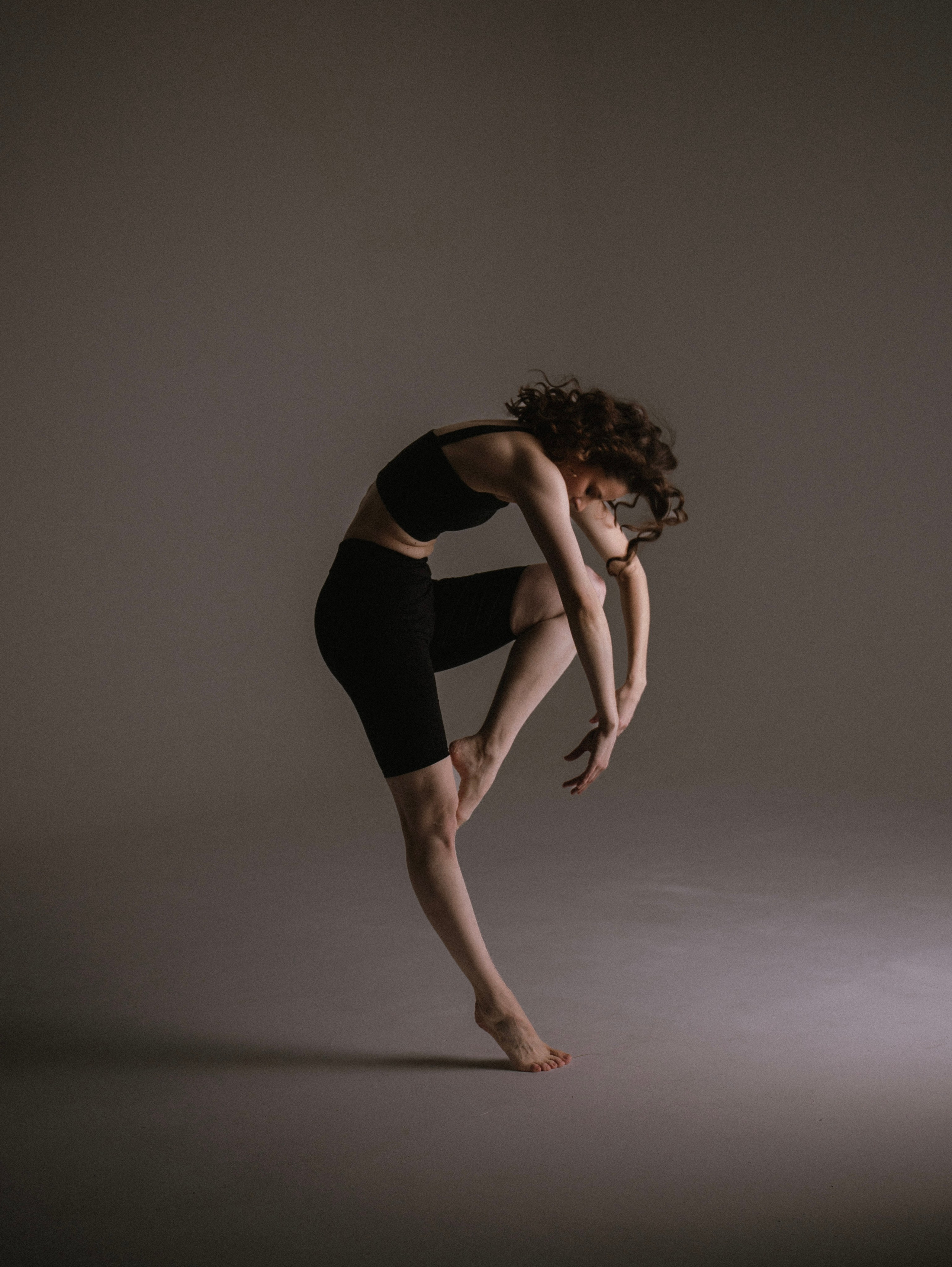 Спорт-эстетика на циклораме. Свадебный и семейный фотограф в Москве Мила Широких