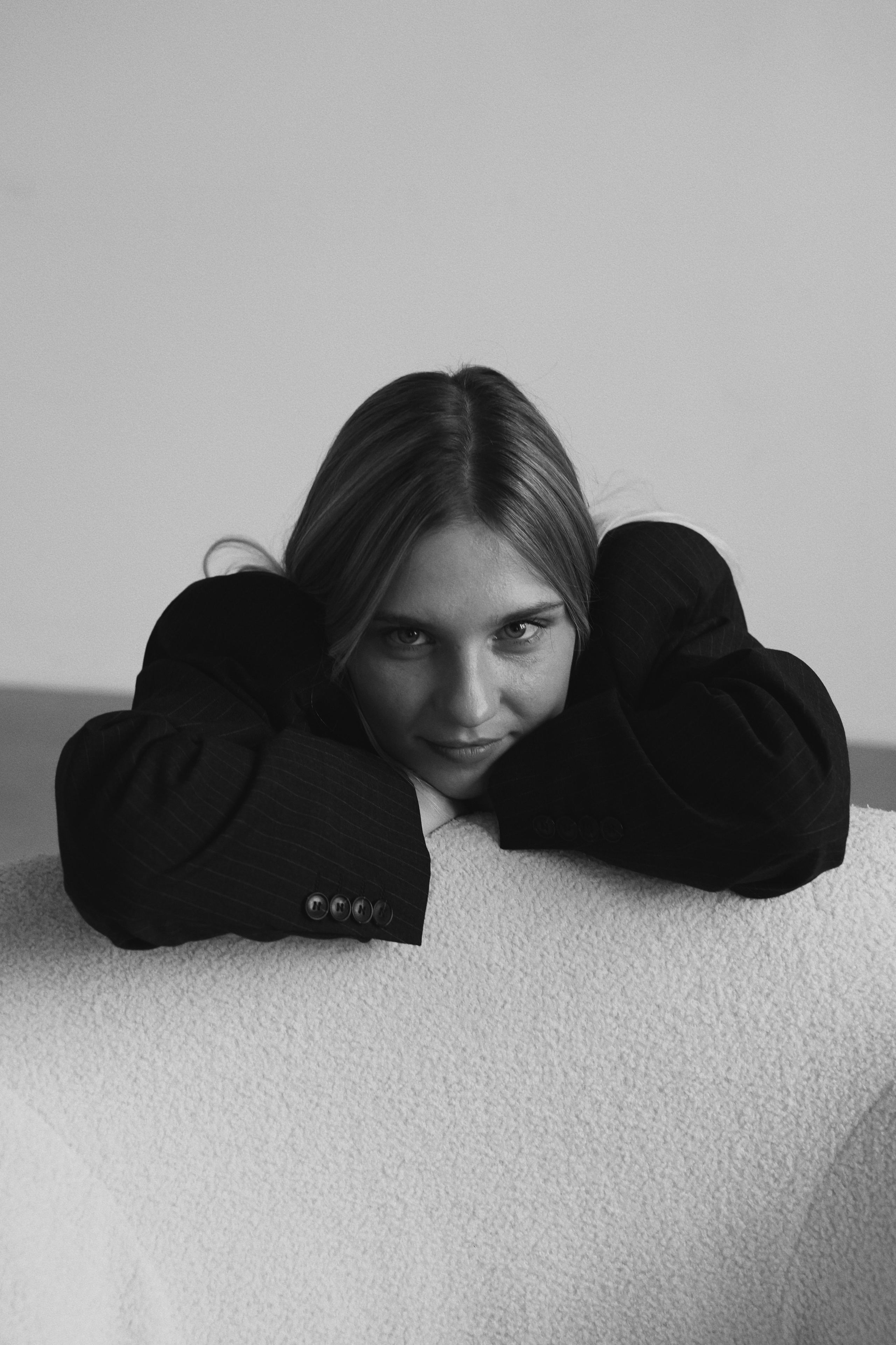 Her. Artem Khusainov