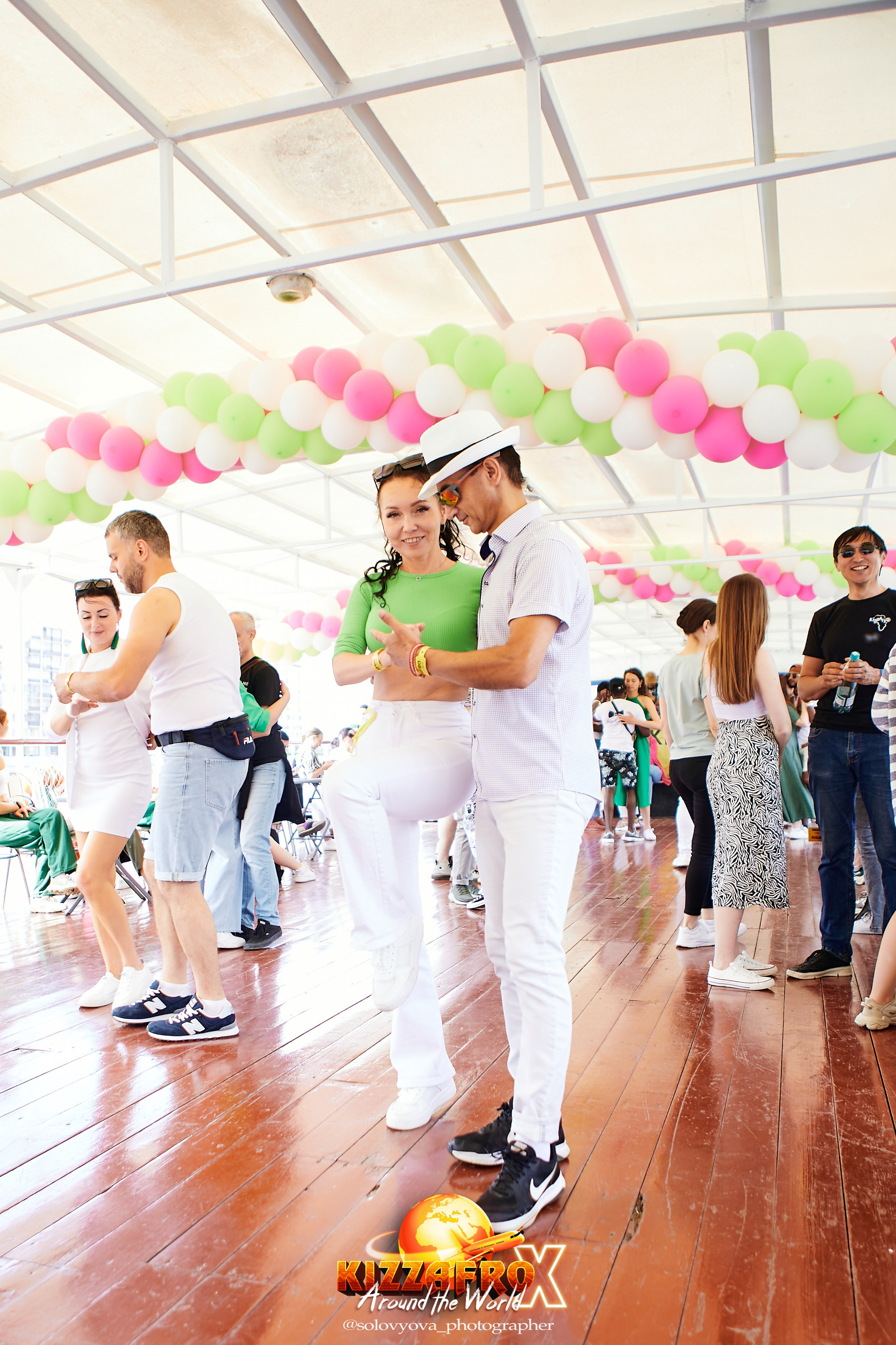 Boat party. Свадебный фотограф