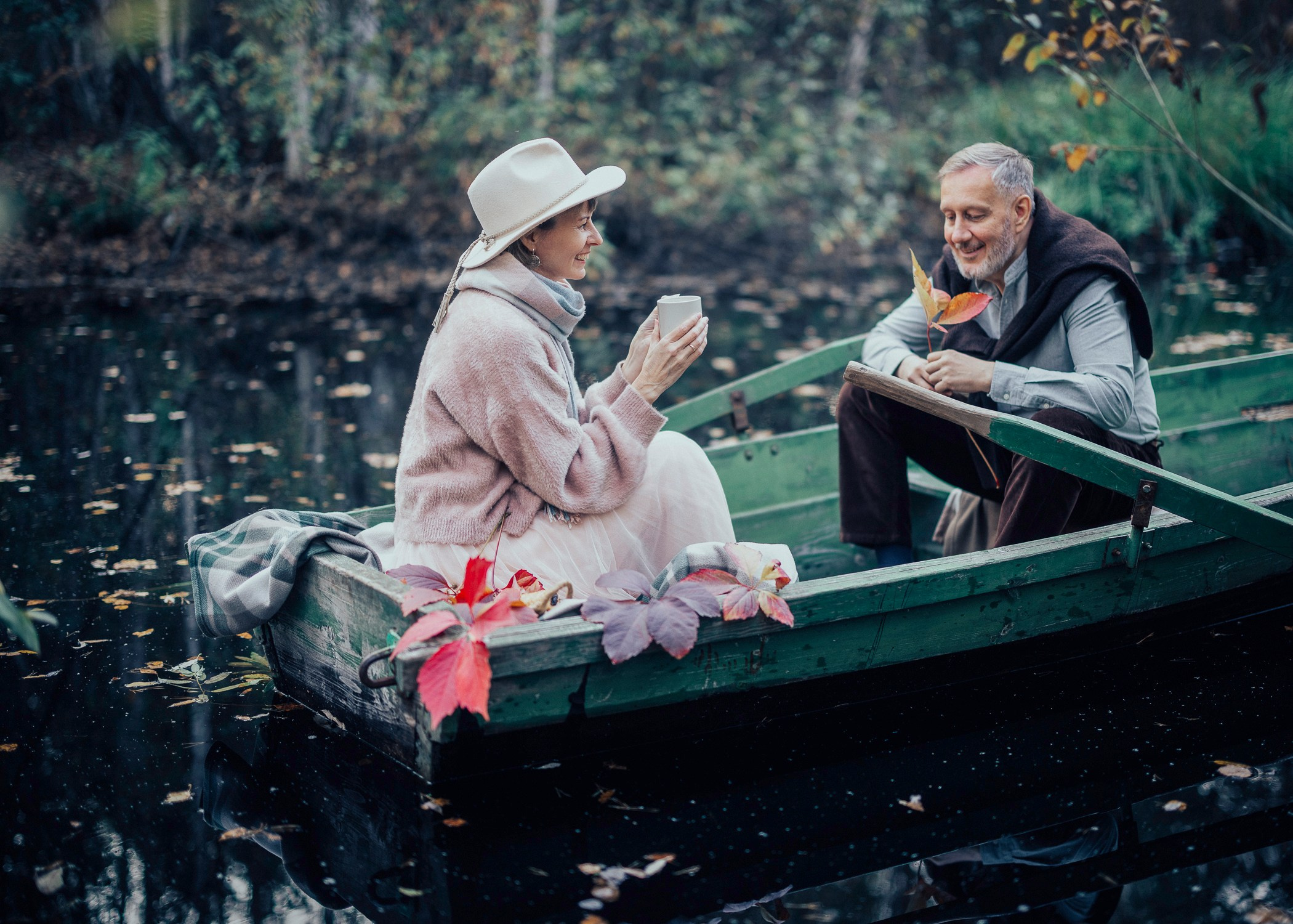 Лодка на Озере — природная локация для фотосессий в Зачарованном саду, Екатеринбург. Фотостудия «Зачарованный Сад» в 20 минутах от центра Екатеринбурга