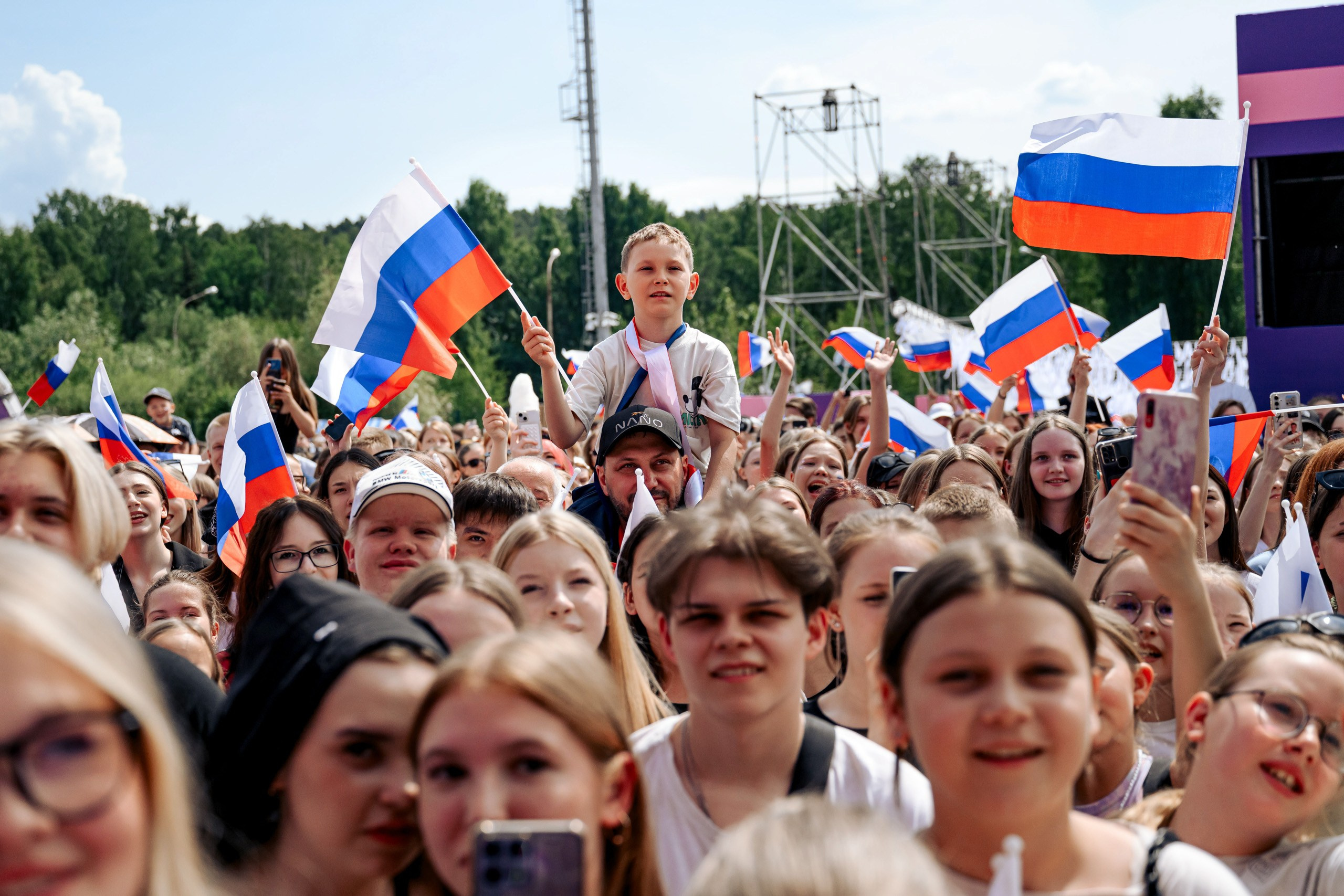 БЛОГЕРЫ РОССИИ. Максим Комаров — Профессиональный фотограф