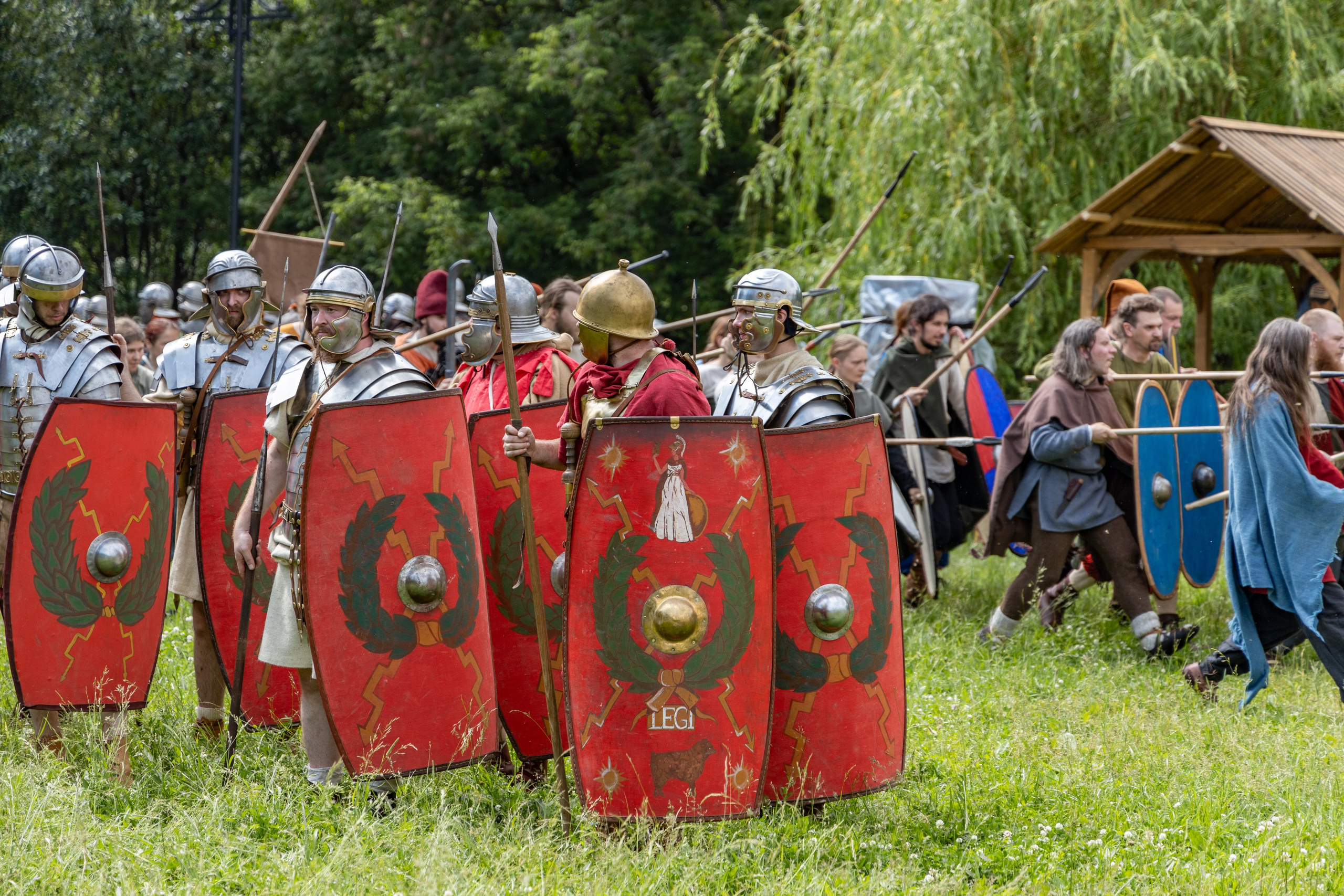 Времена и эпохи 2024. Ростокинский акведук. Площадка Античность. Репортажный, семейный и студийный фотограф в Москве Демин Алексей