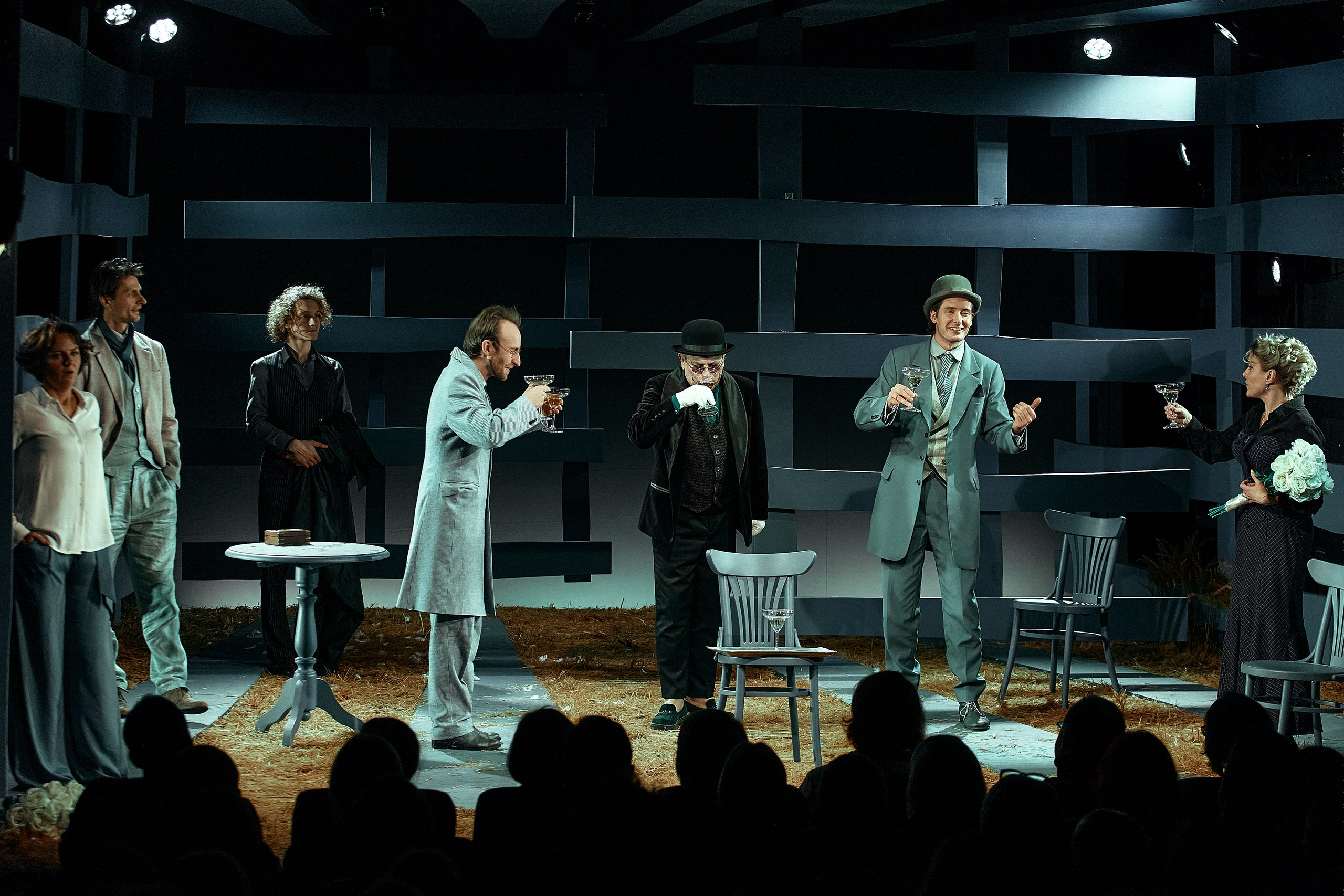 Бесприданница. Приют комедианта. Фотограф Нина Антонова