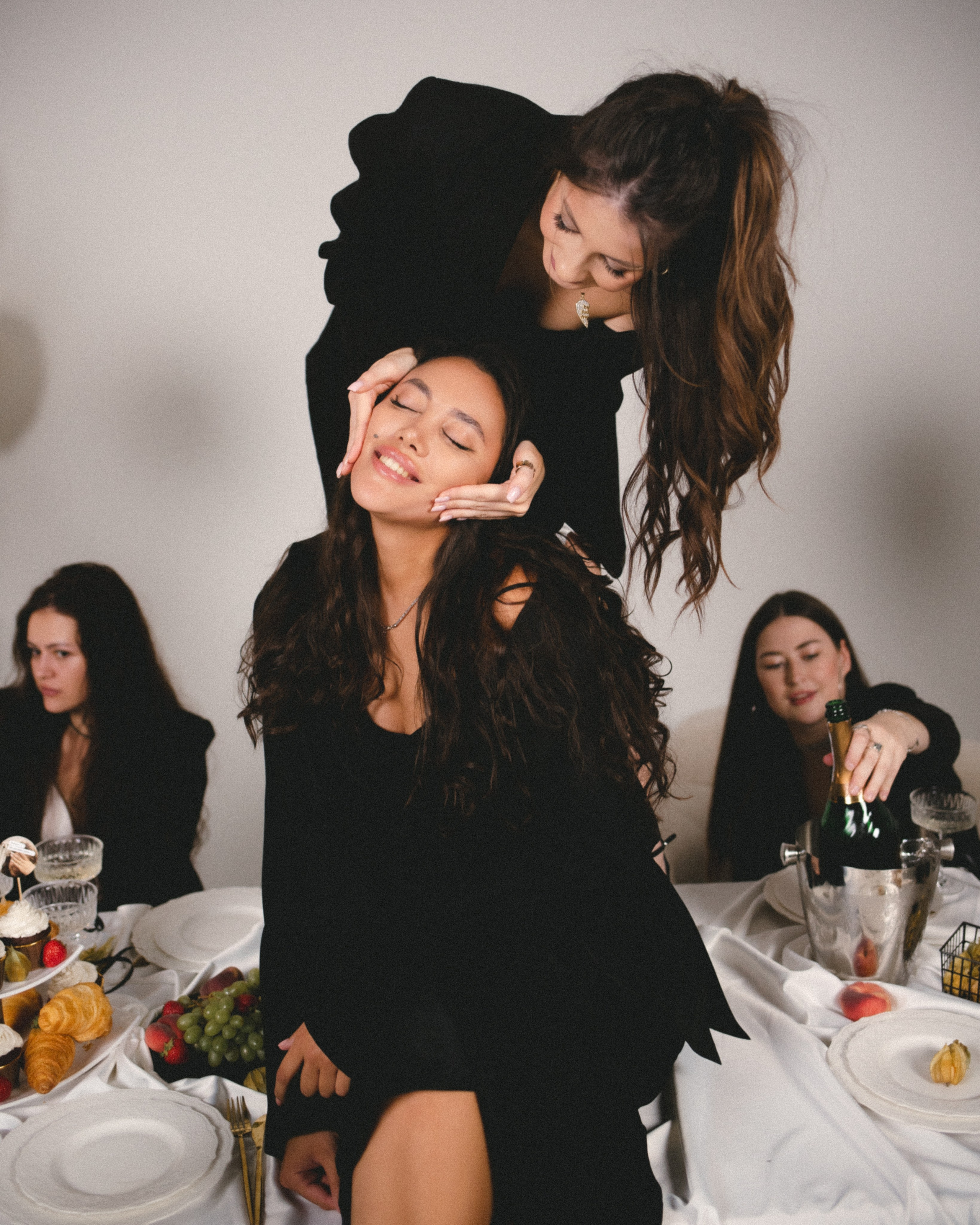 Девичник Яны. Фотограф в Москве и Сургуте Алла Лесовая. Снимаю каталог для брендов и индивидуальные портреты для людей