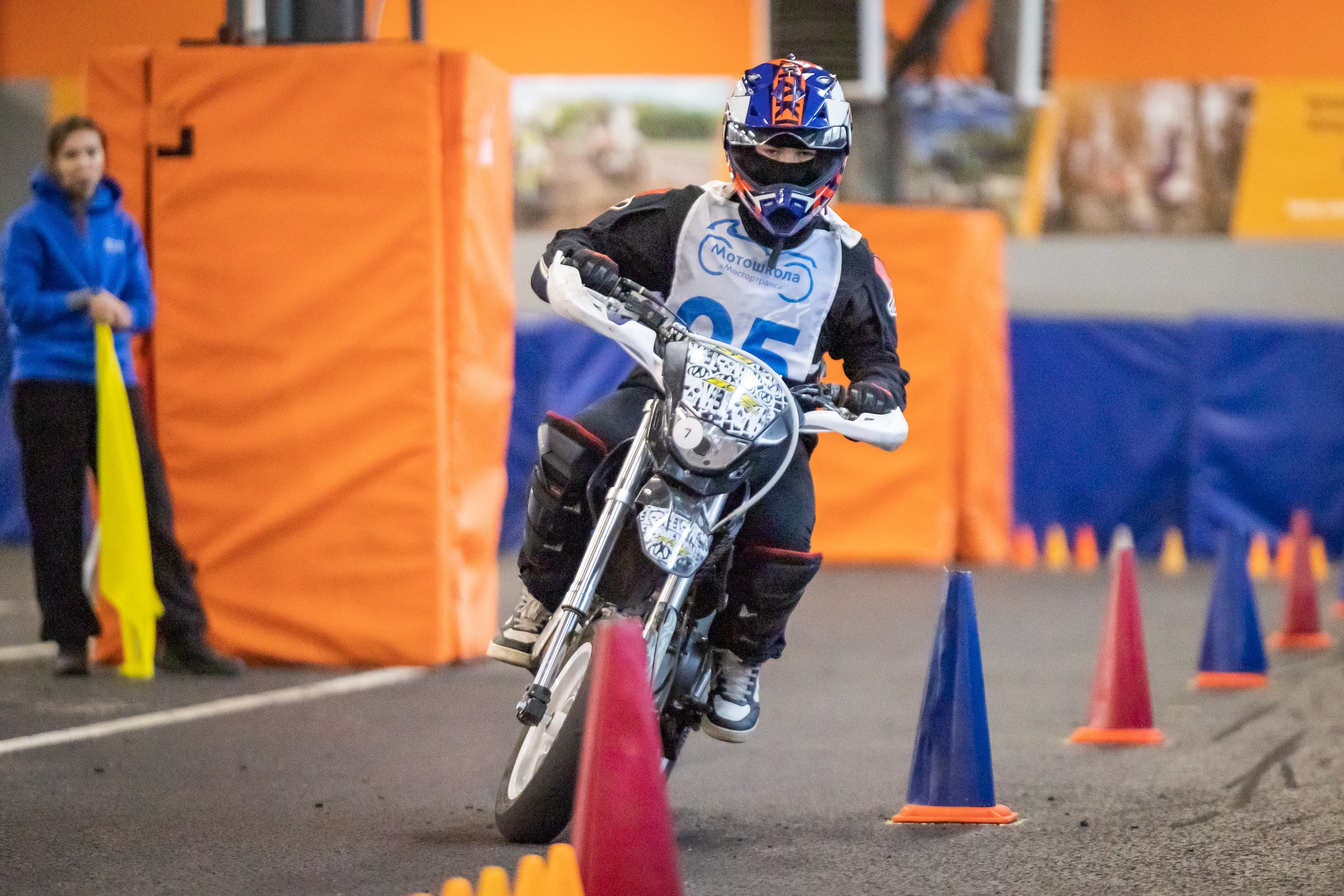 Соревнования в Мотошколе «Мосгортранс». Фотограф Владимир Охрименко