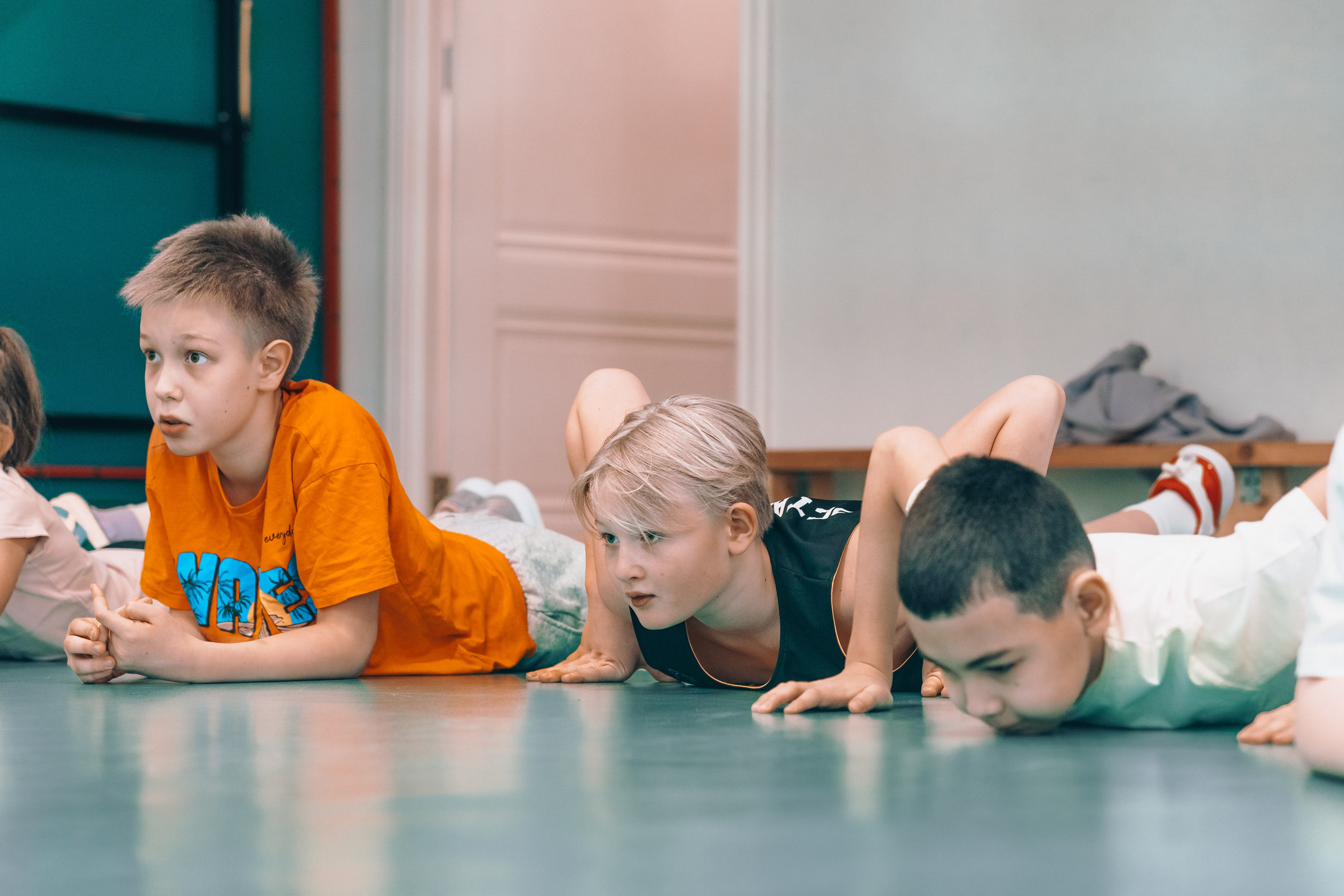 4 класс. Школьные альбомы и альбомы для детского сада. Юлия Осипова. Москва