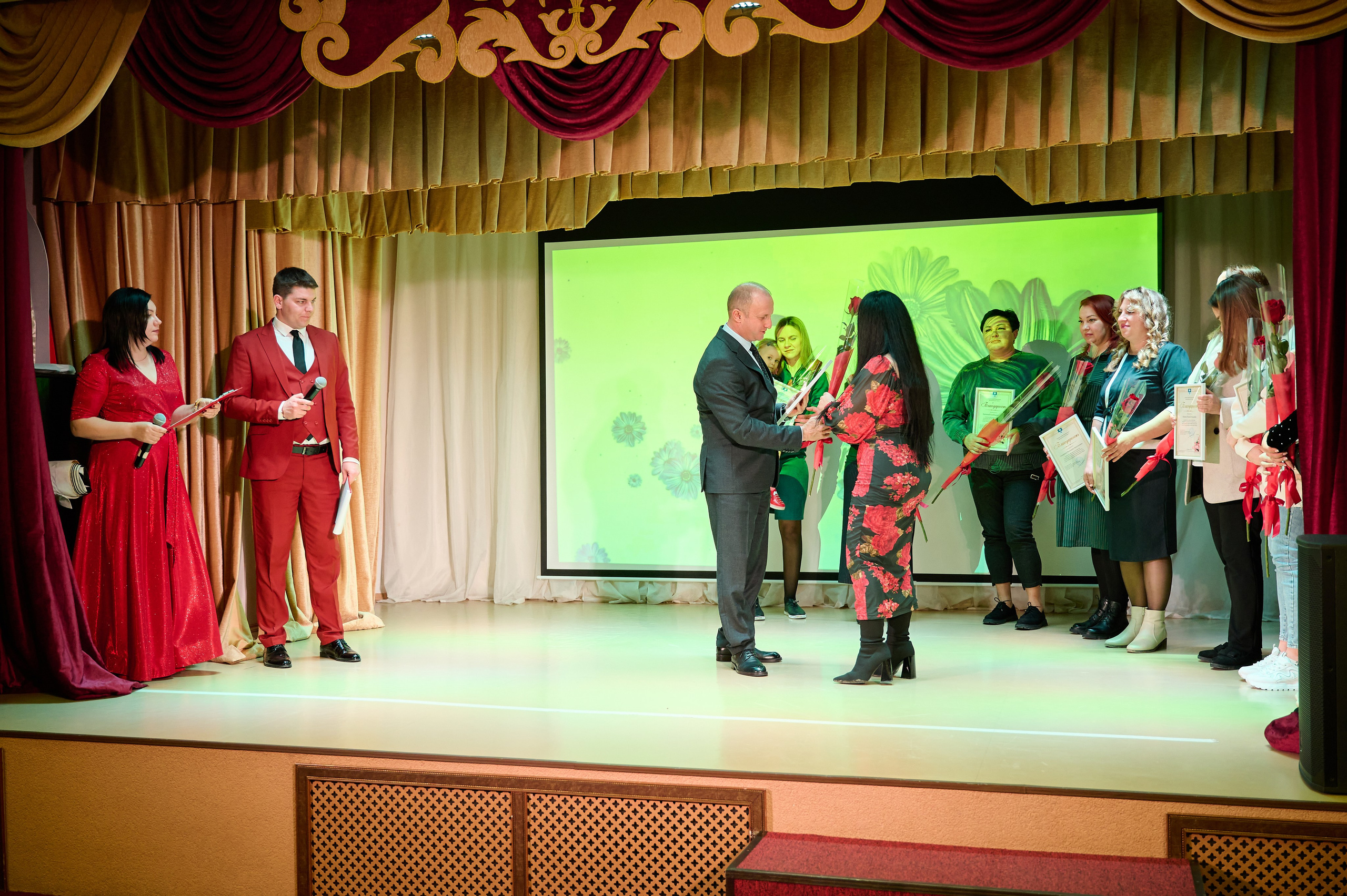 8 марта в Виноградном. Жизнь курорта Кабардинка в фотографиях