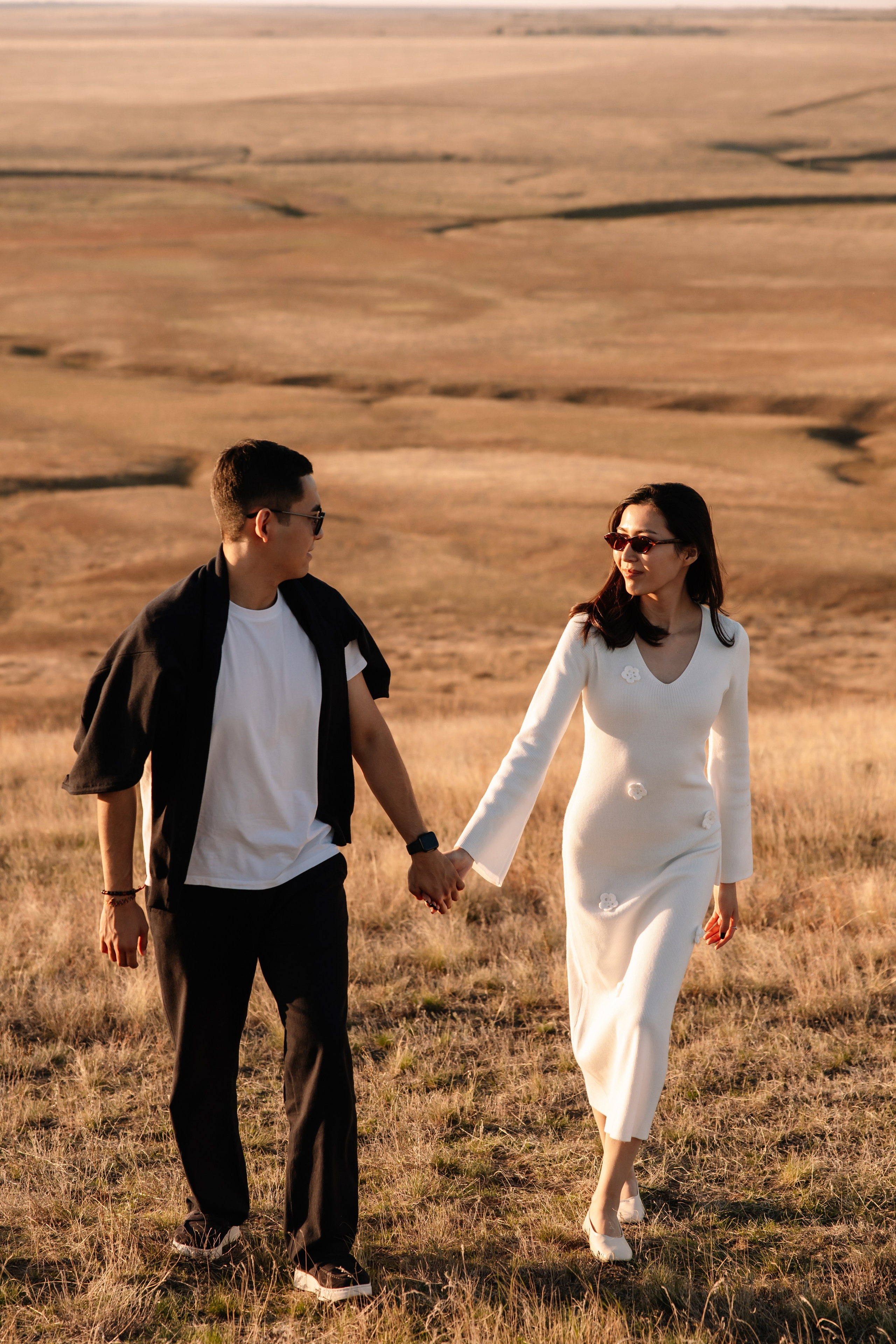 Предсвадебная фотосессия Нарана и Юлии. Свадебный и семейный фотограф в Элисте Лиджик Сарлов