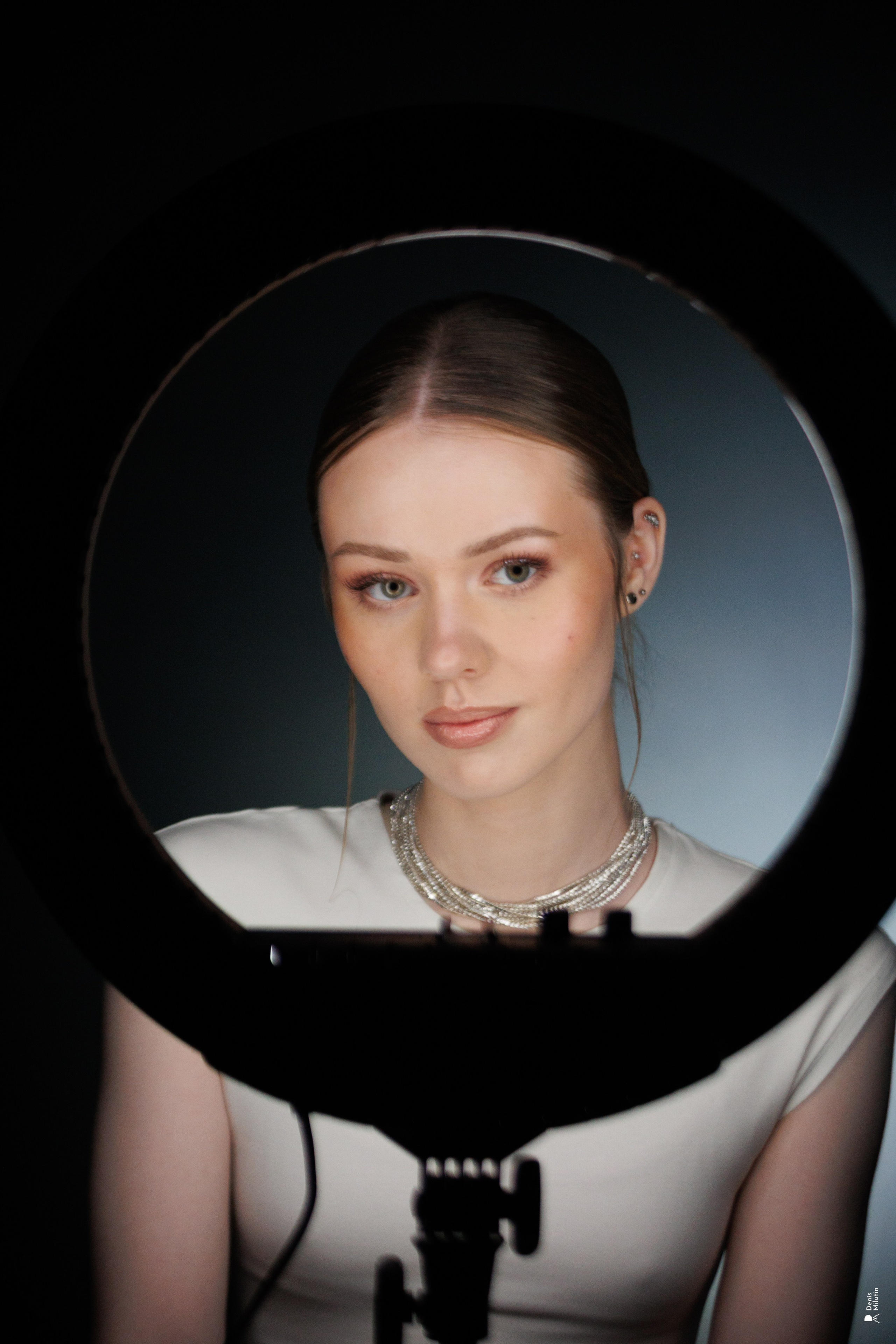 У Иры. Портретный фотограф Денис Милютин