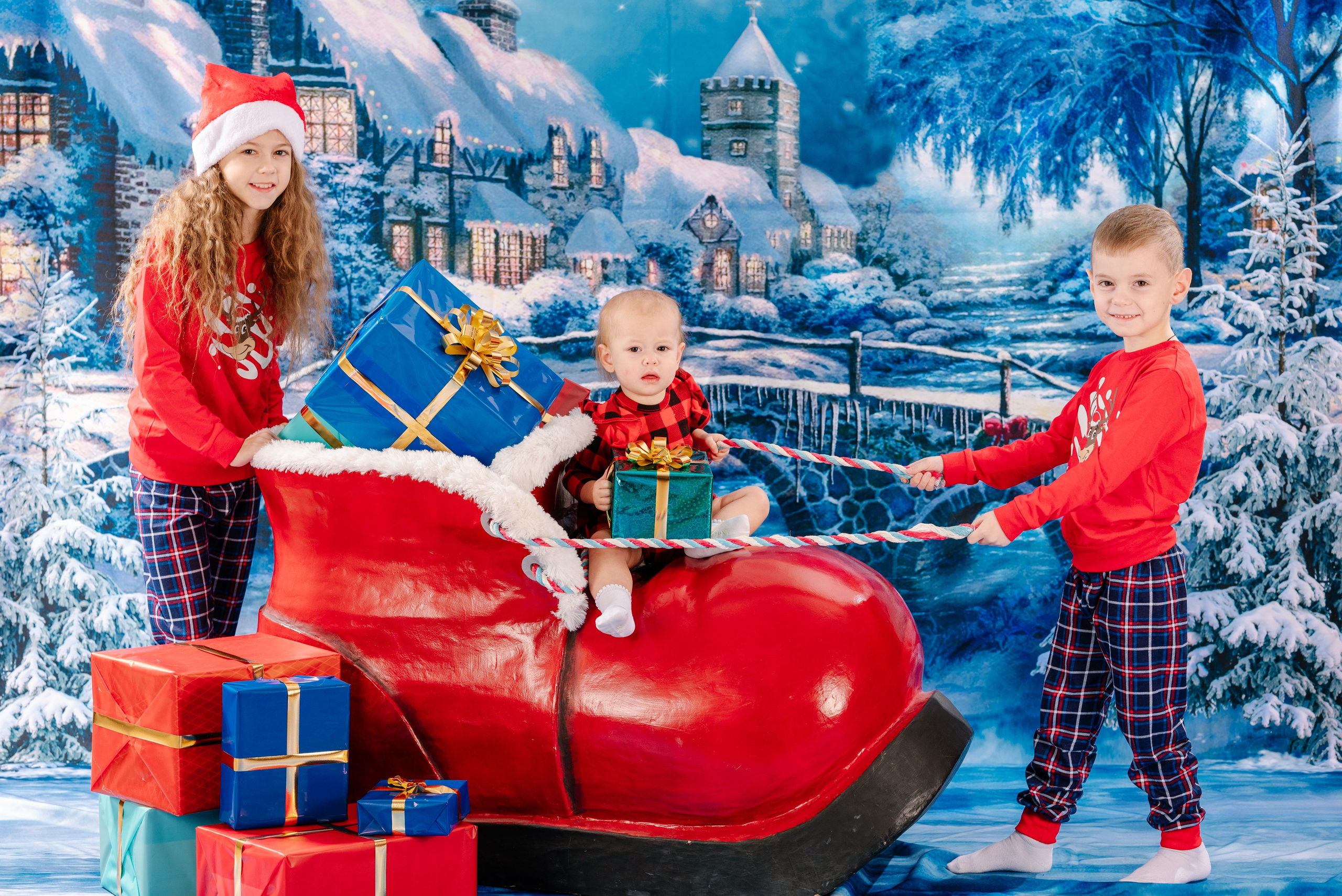 Ботинок Деда Мороза. Выпускные альбомы Ярославль