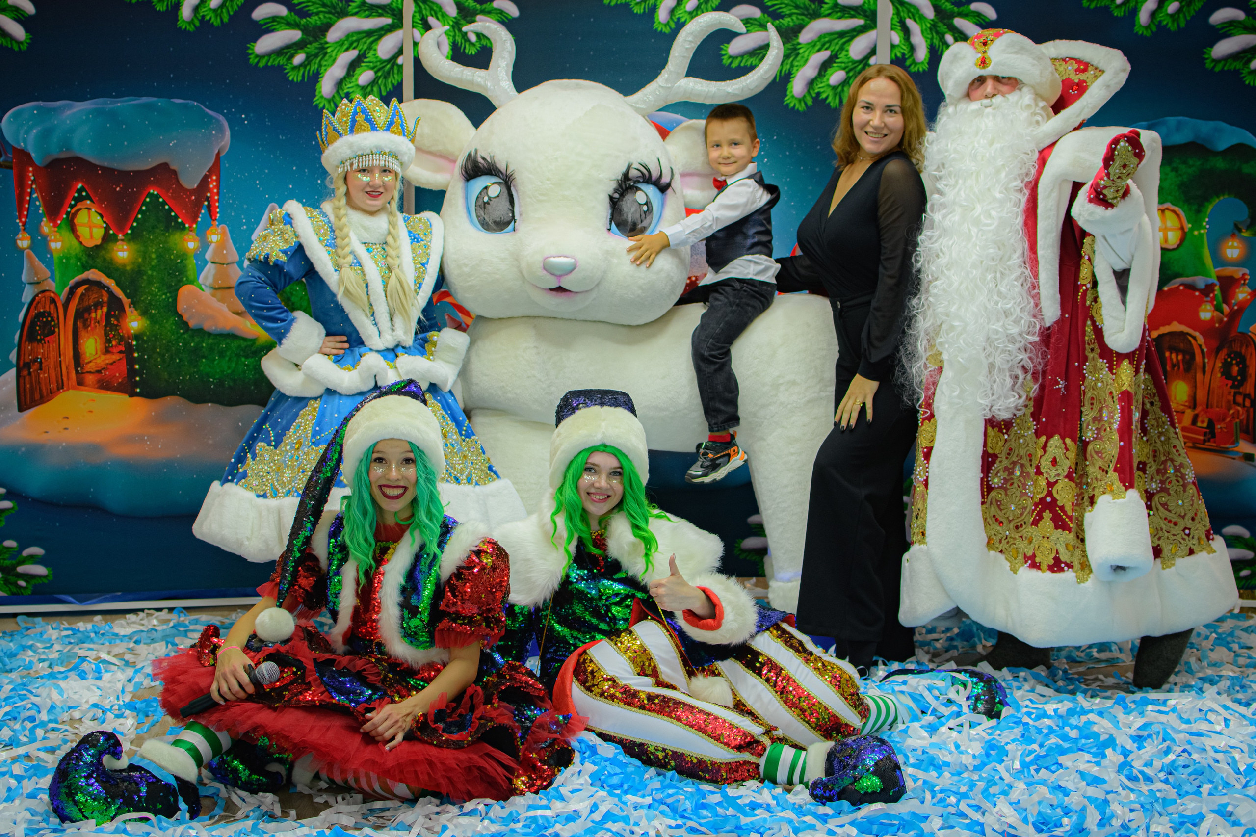 HAPPY NEW YEAR. Photokarish