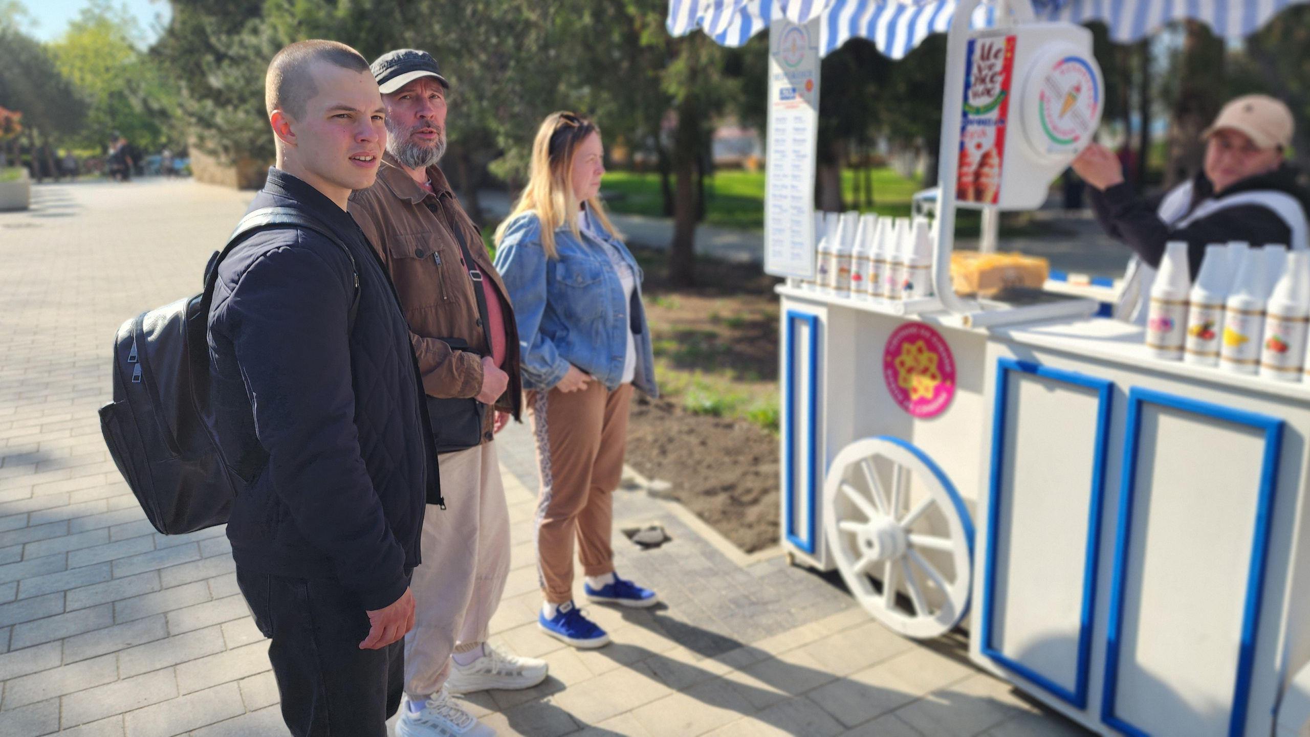 2025-04-24 Анапа: Прогулка. Собор Отрасли