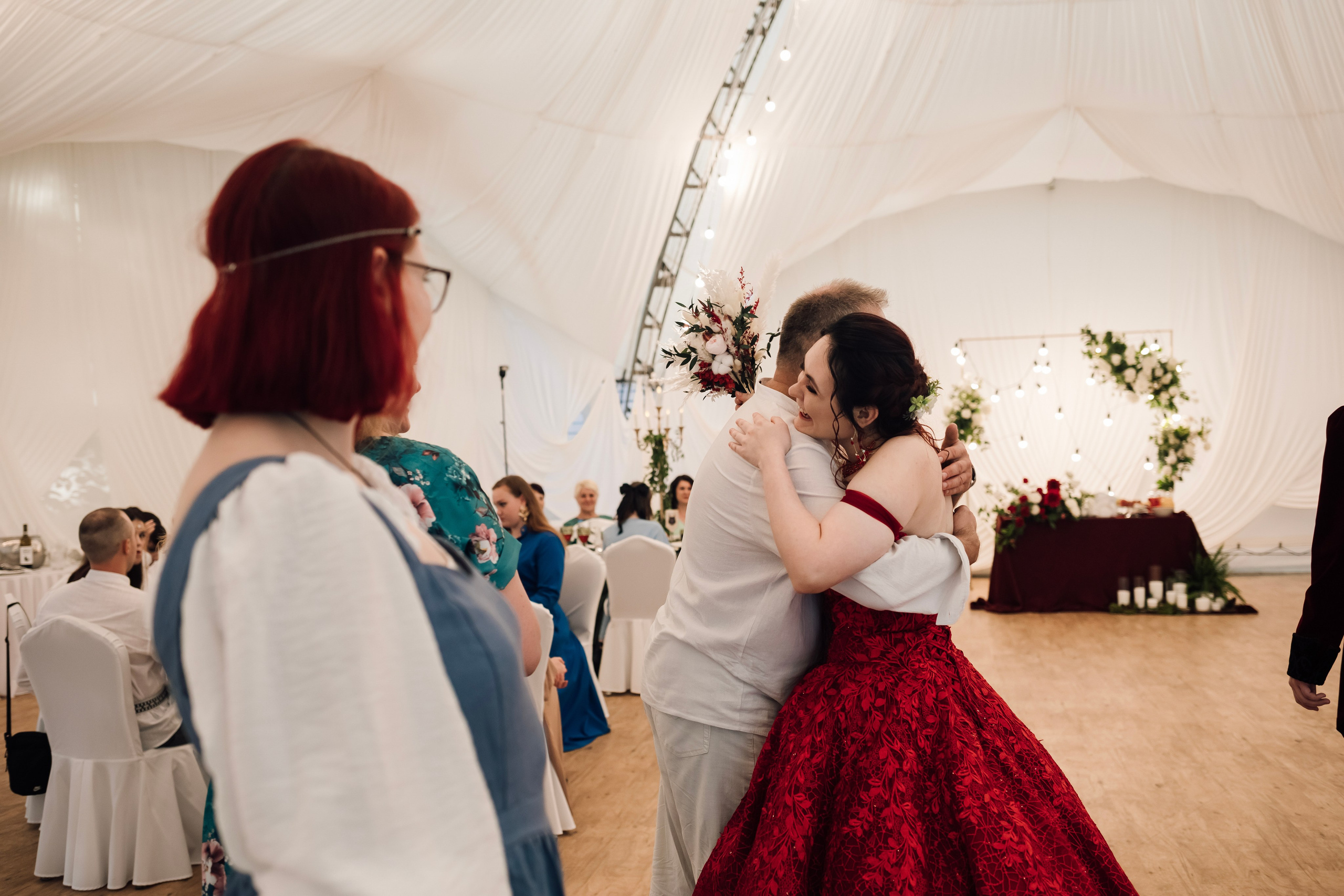 Маргарита и Артем. Свадьба в стиле средневекового пира в шатре. Свадебный и семейный фотограф в Москве Евгения Лисина