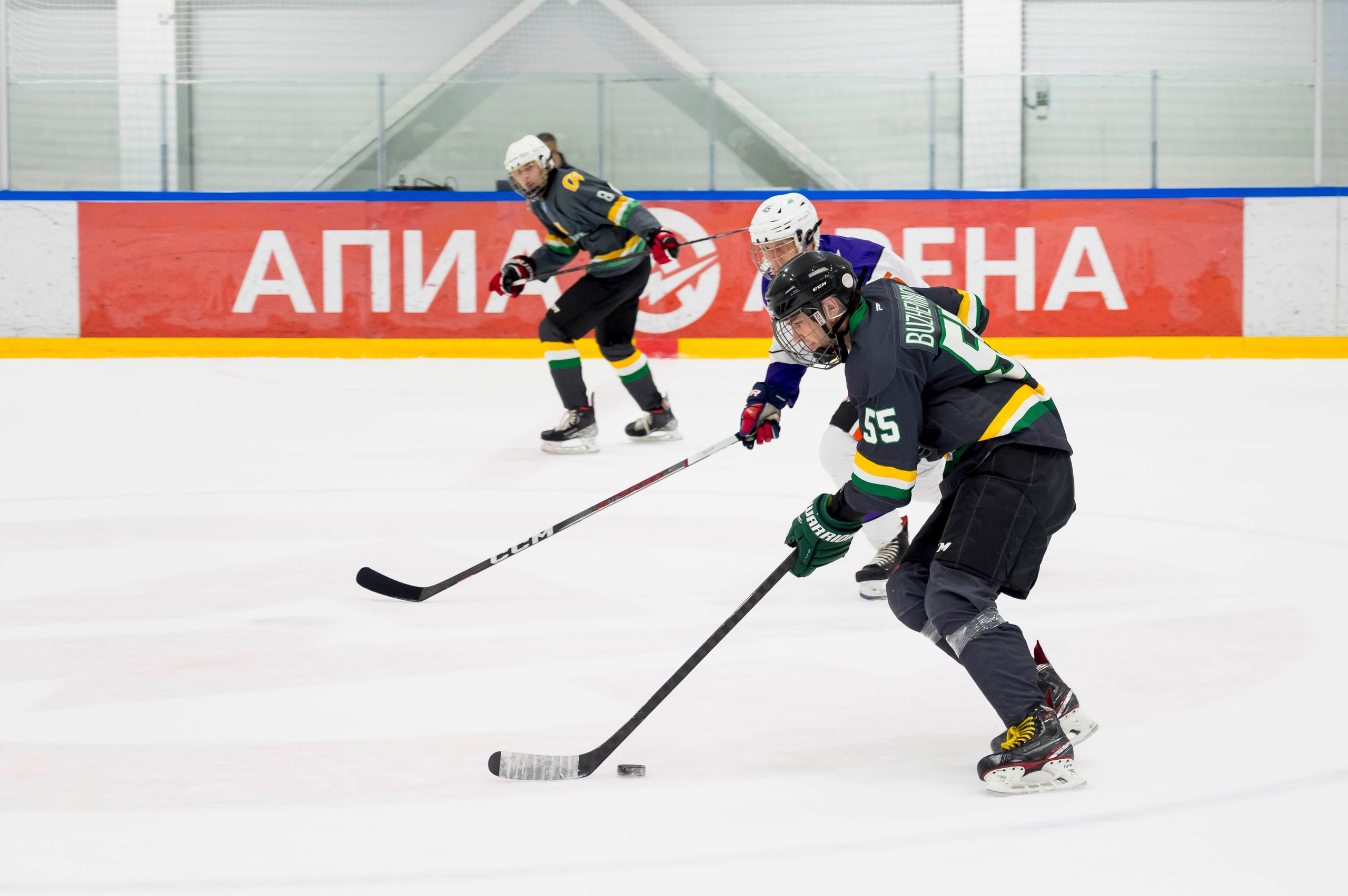 Хоккейный матч корпоративной команды Зарубежнефть. Репортажный фотограф и видеограф Слава Думчев. Тимбилдинги, отчетники, корпоративы