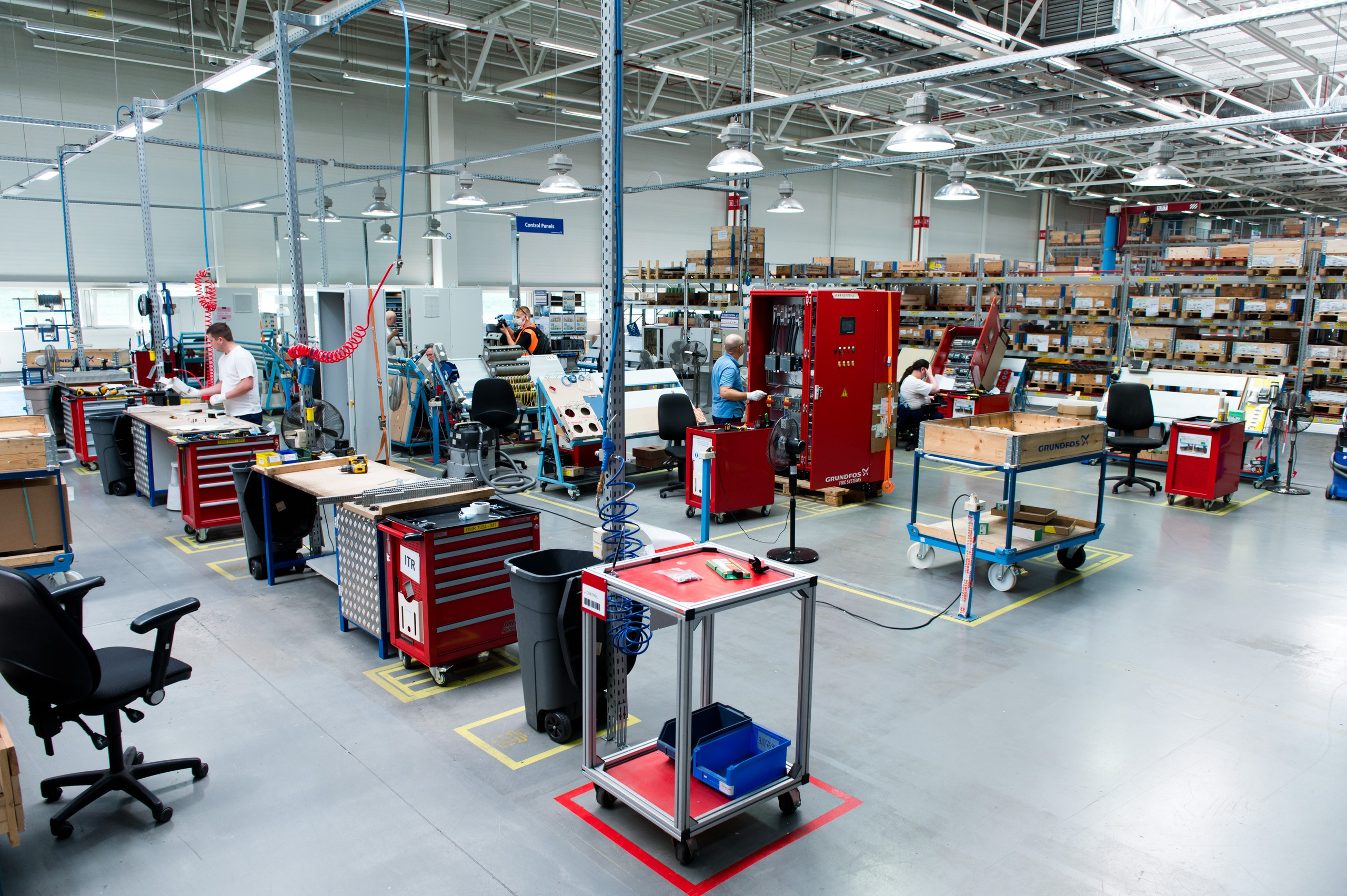 Производство Grundfos. Репортажный фотограф и видеограф Слава Думчев. Тимбилдинги, отчетники, корпоративы