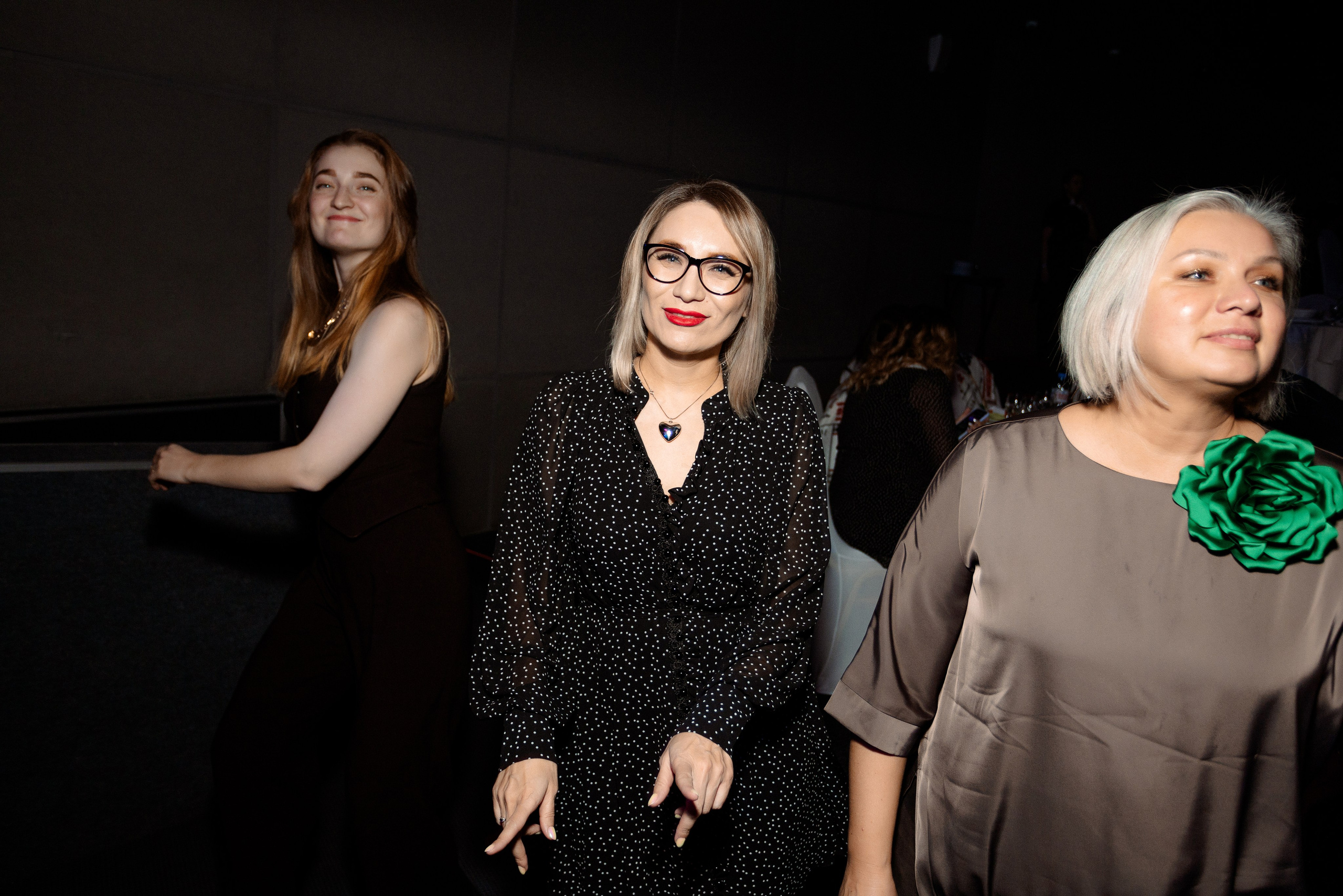 РЕПОРТАЖ: НОВЫЙ ГОД В ДК МЕТАЛЛУРГ. Профессиональный фотограф в Ижевске Леша Петров