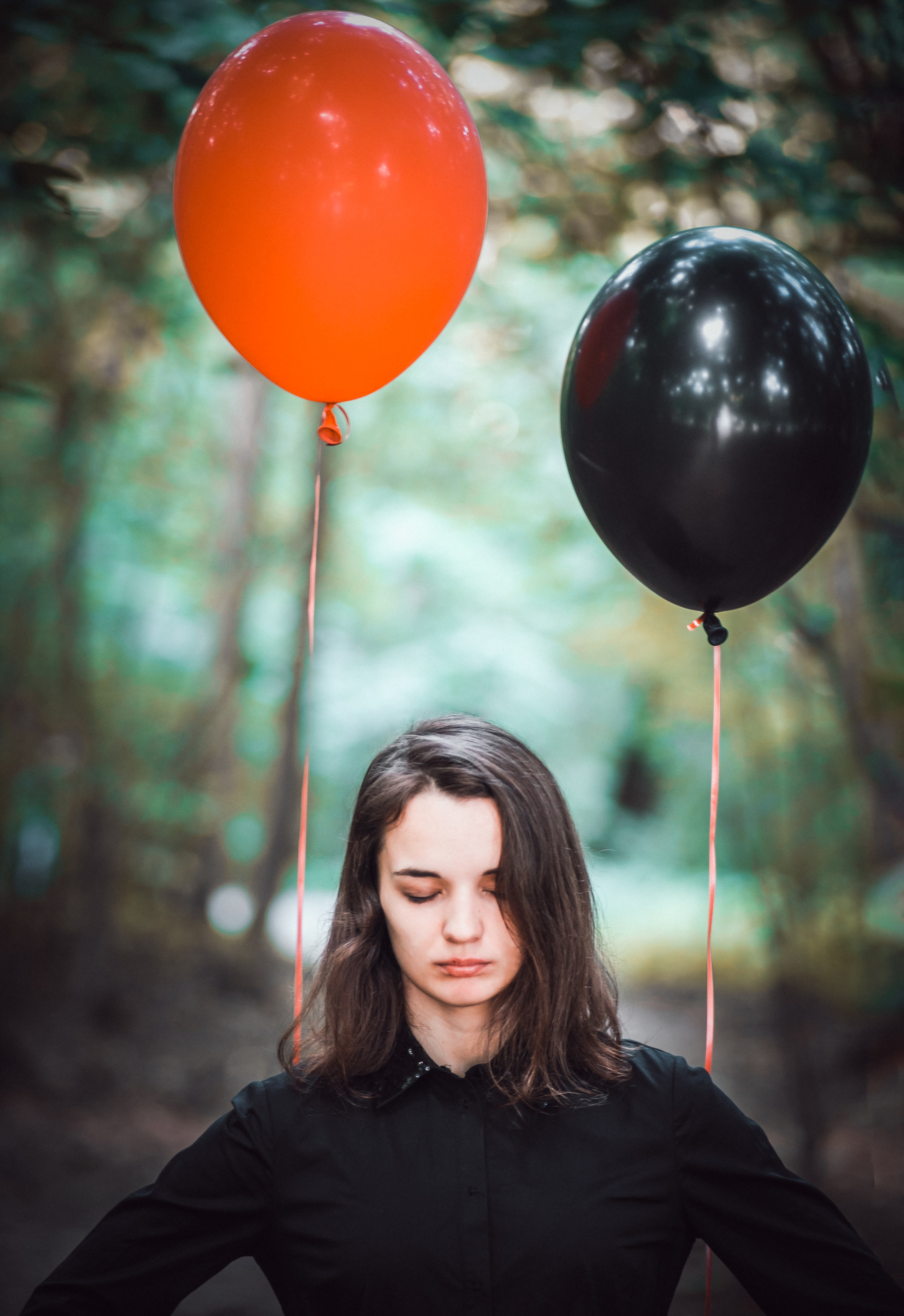 Портрет девушки с шариками.