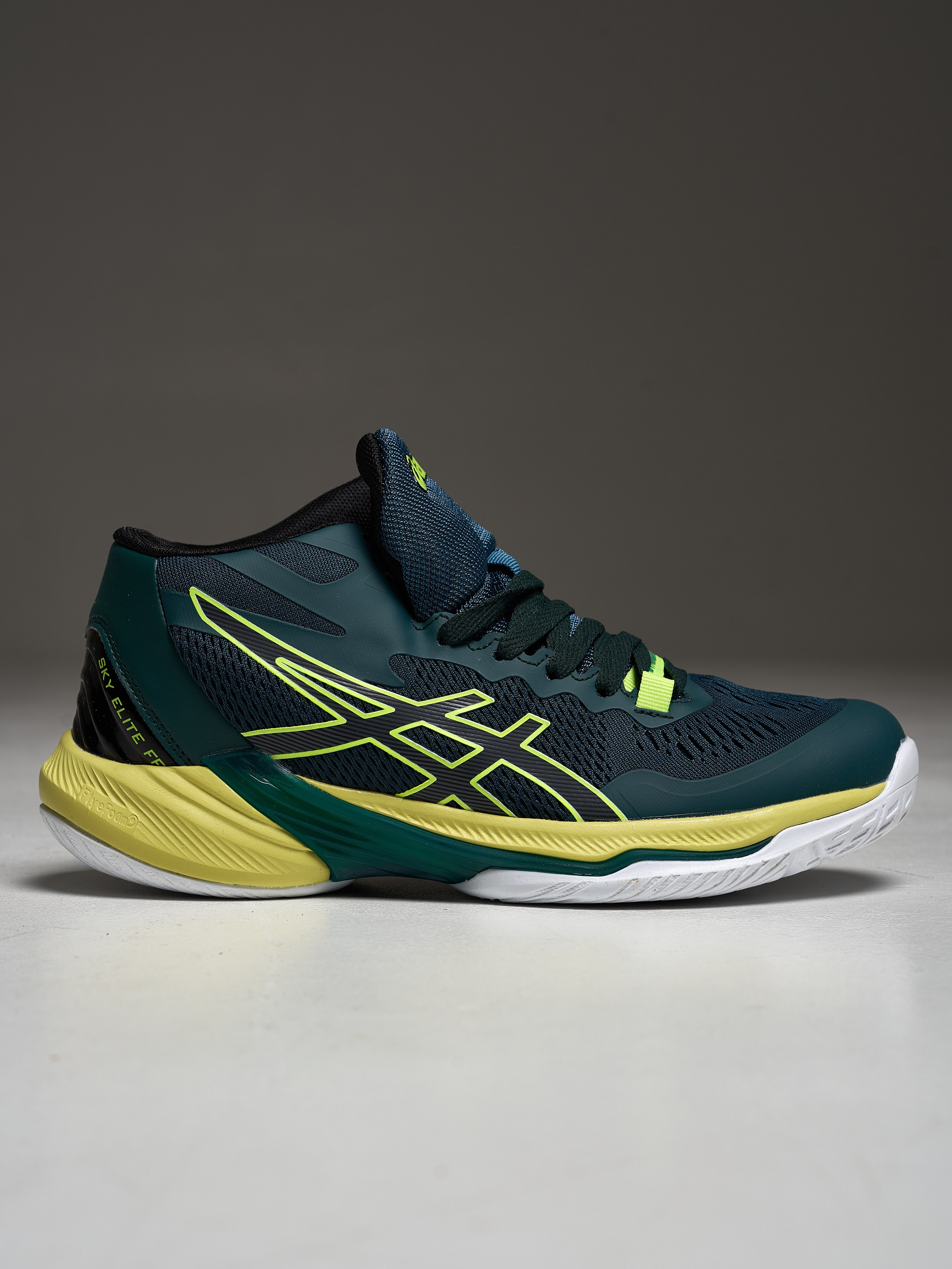 Asics. Коммерческий фотограф Соколовская Анастасия