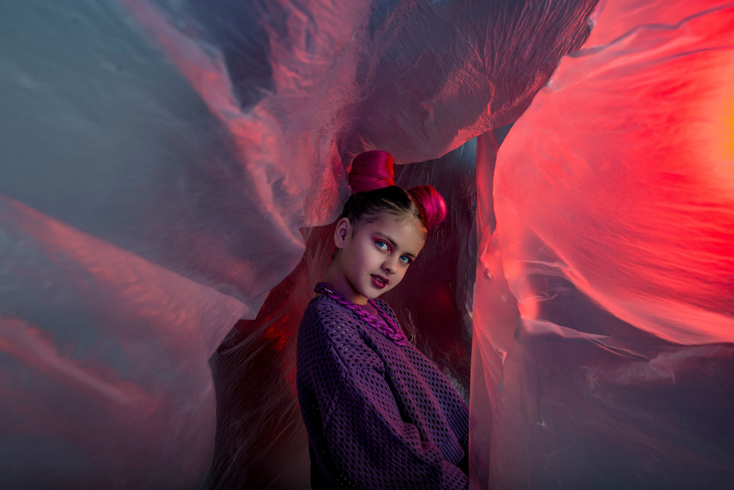 неоновая фотосессия в студии в сочи