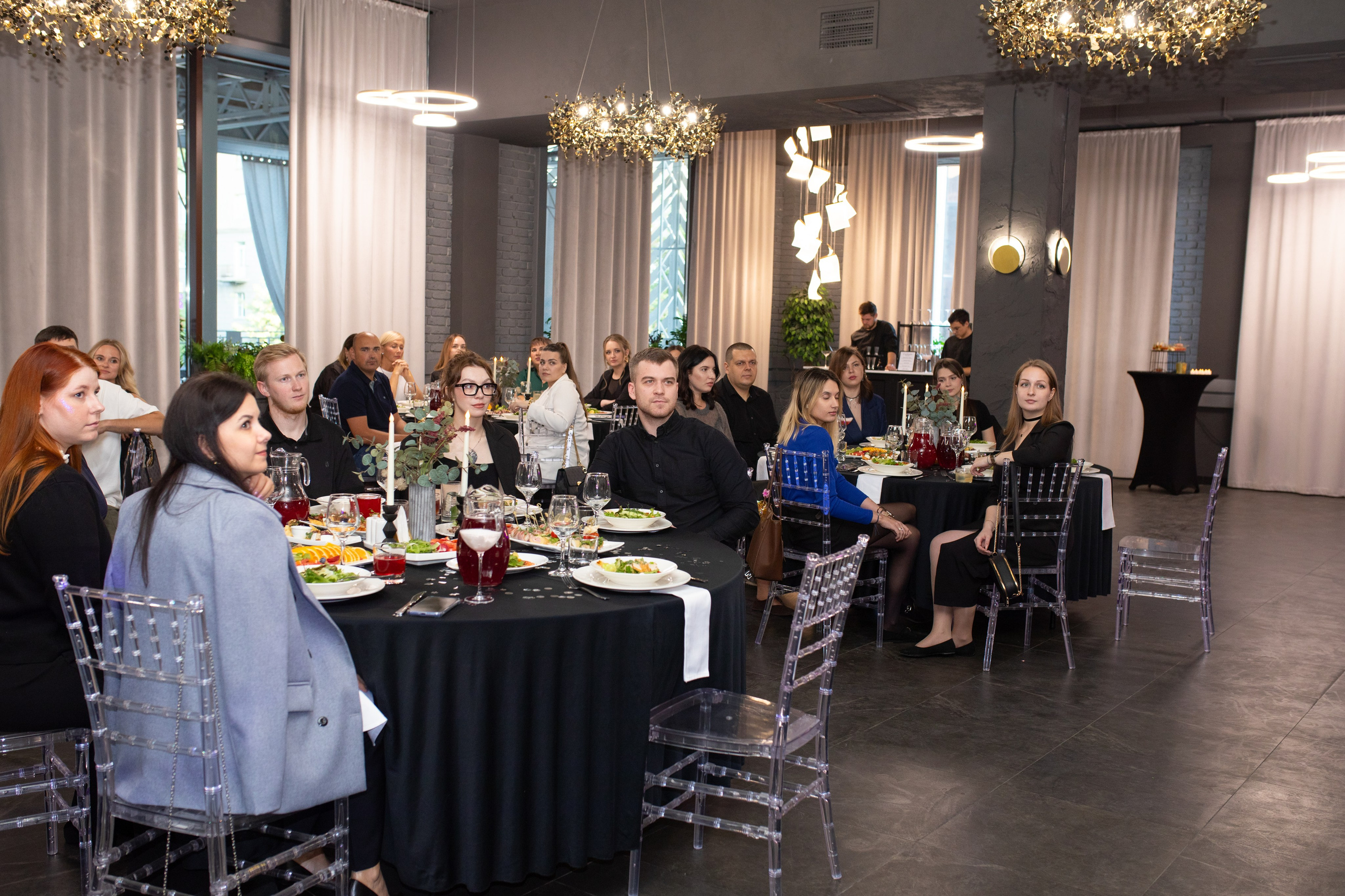 Корпоратив «Кейко» онлайн-школы обучения кондитеров. Фотограф в Новосибирске Ася Зверева