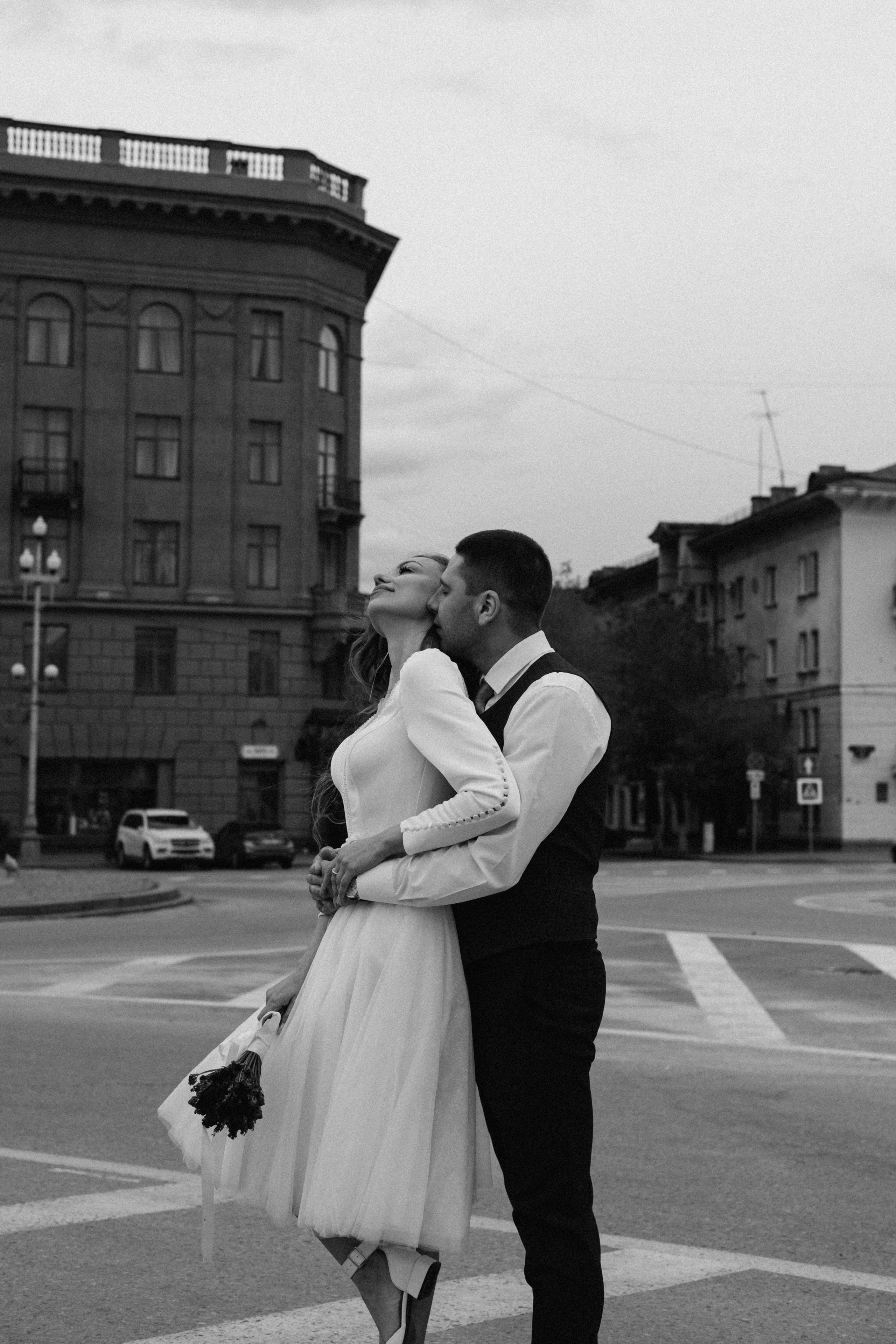 Свадебная прогулка Натальи и Владислава. Свадебный и семейный фотограф г. Волгоград Биленко Ангелина