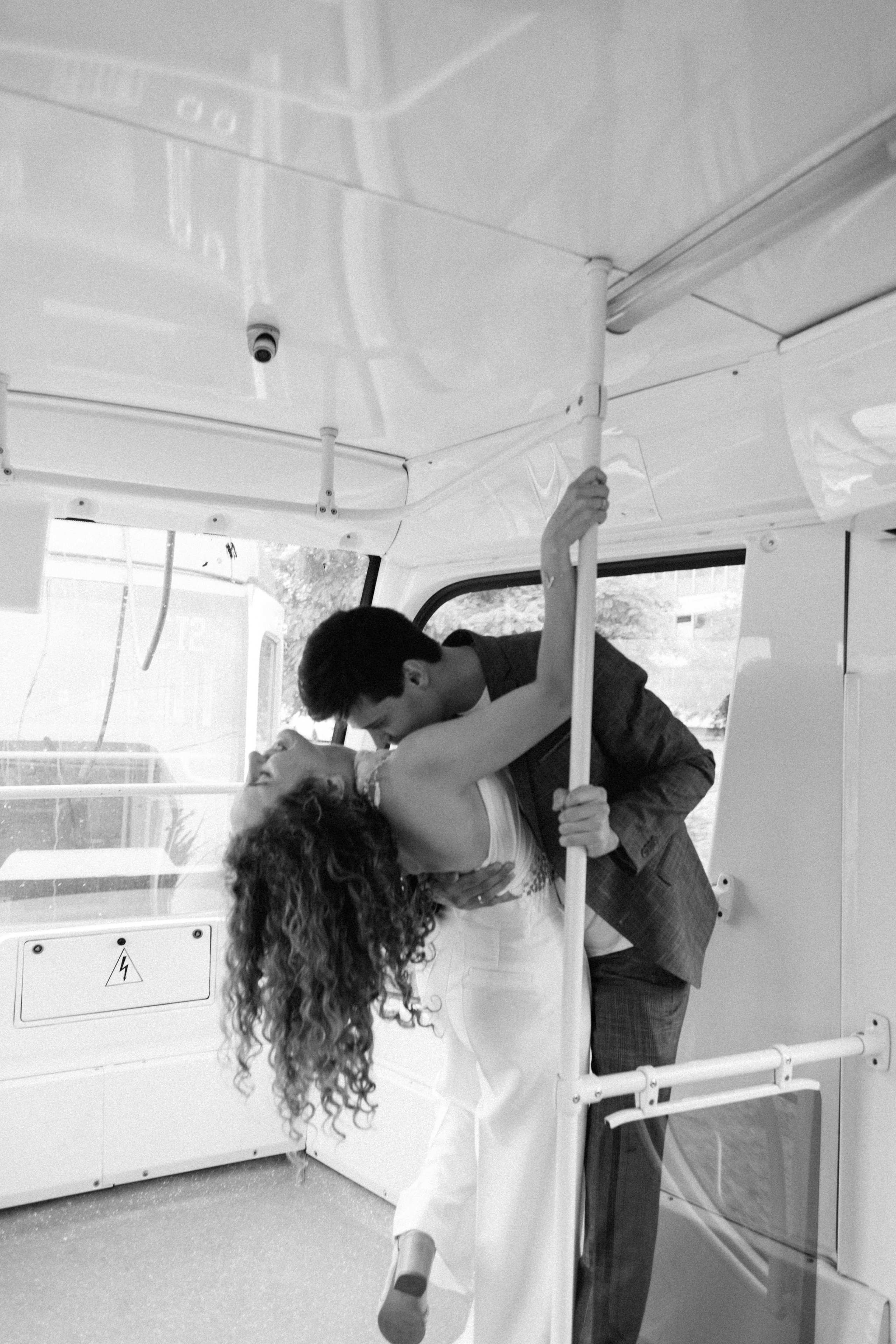 ЗАГС + свадебная прогулка Каролины и Артема. Свадебный и семейный фотограф г. Волгоград Биленко Ангелина