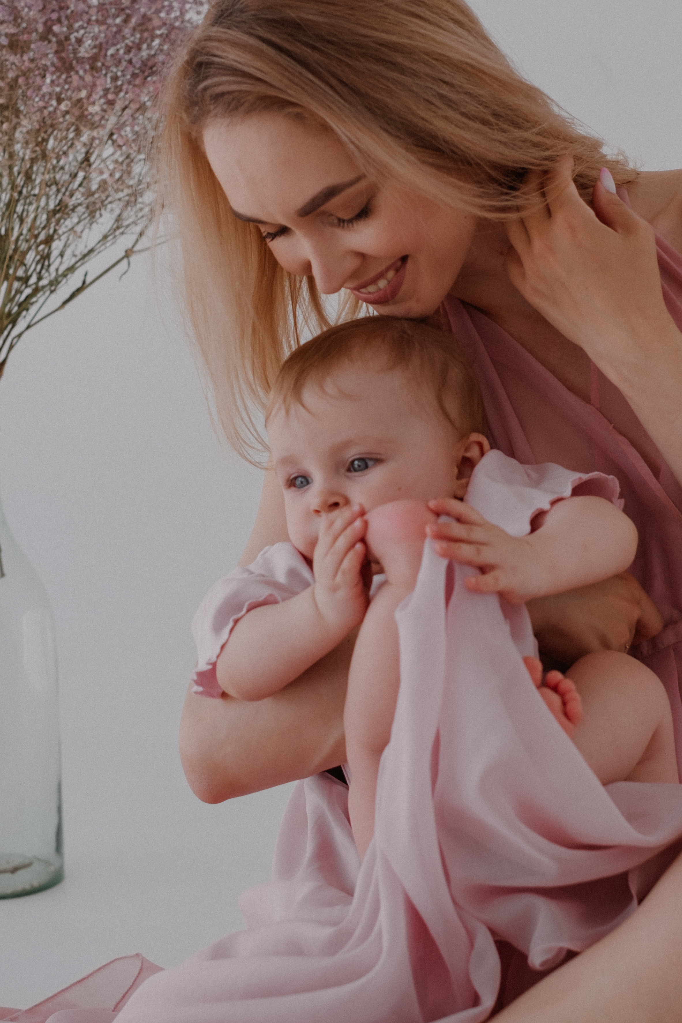 Фотосессия мамы и дочки Алиса + Оля. Свадебный и семейный фотограф г. Волгоград Биленко Ангелина