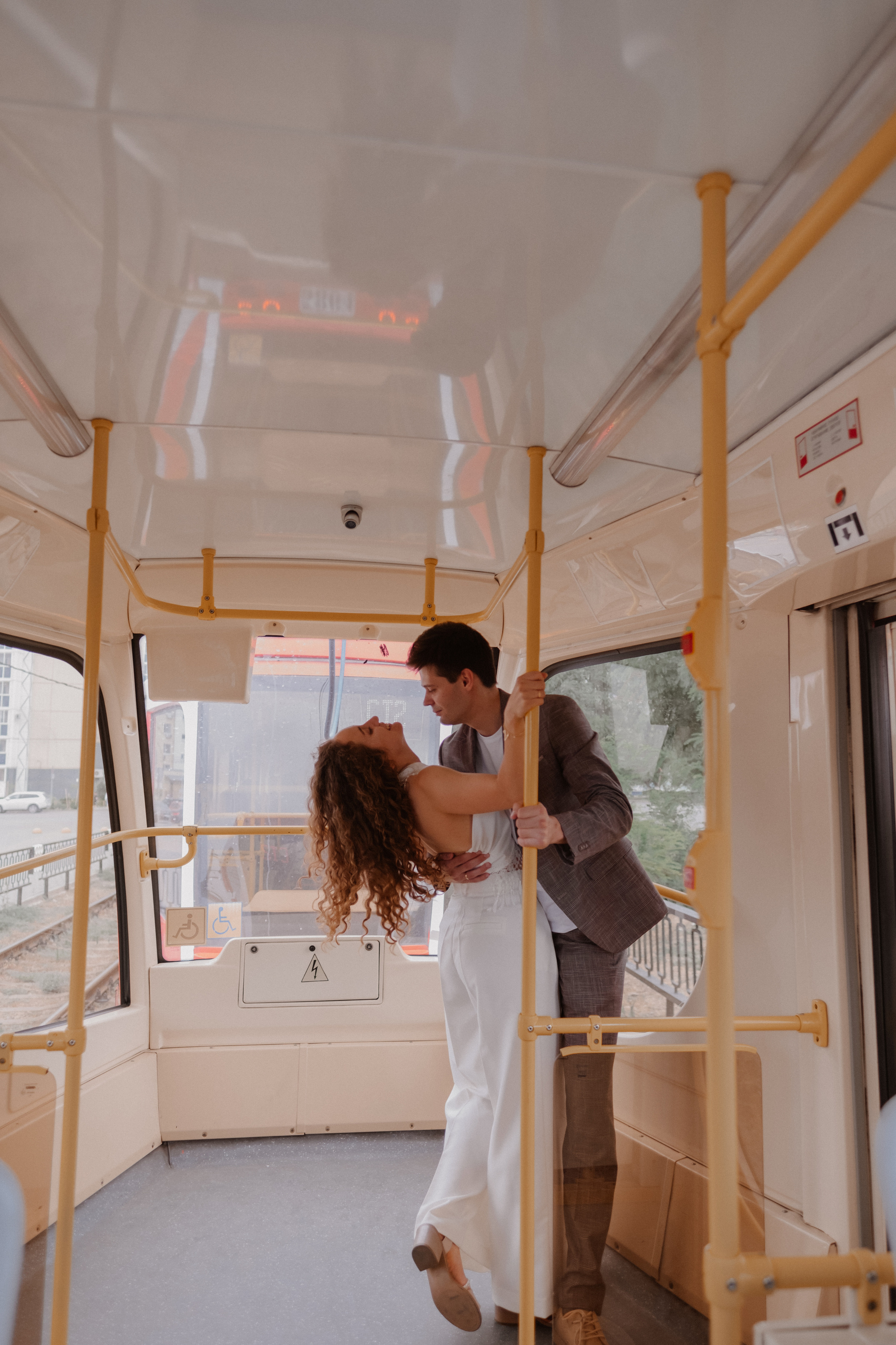 ЗАГС + свадебная прогулка Каролины и Артема. Свадебный и семейный фотограф г. Волгоград Биленко Ангелина