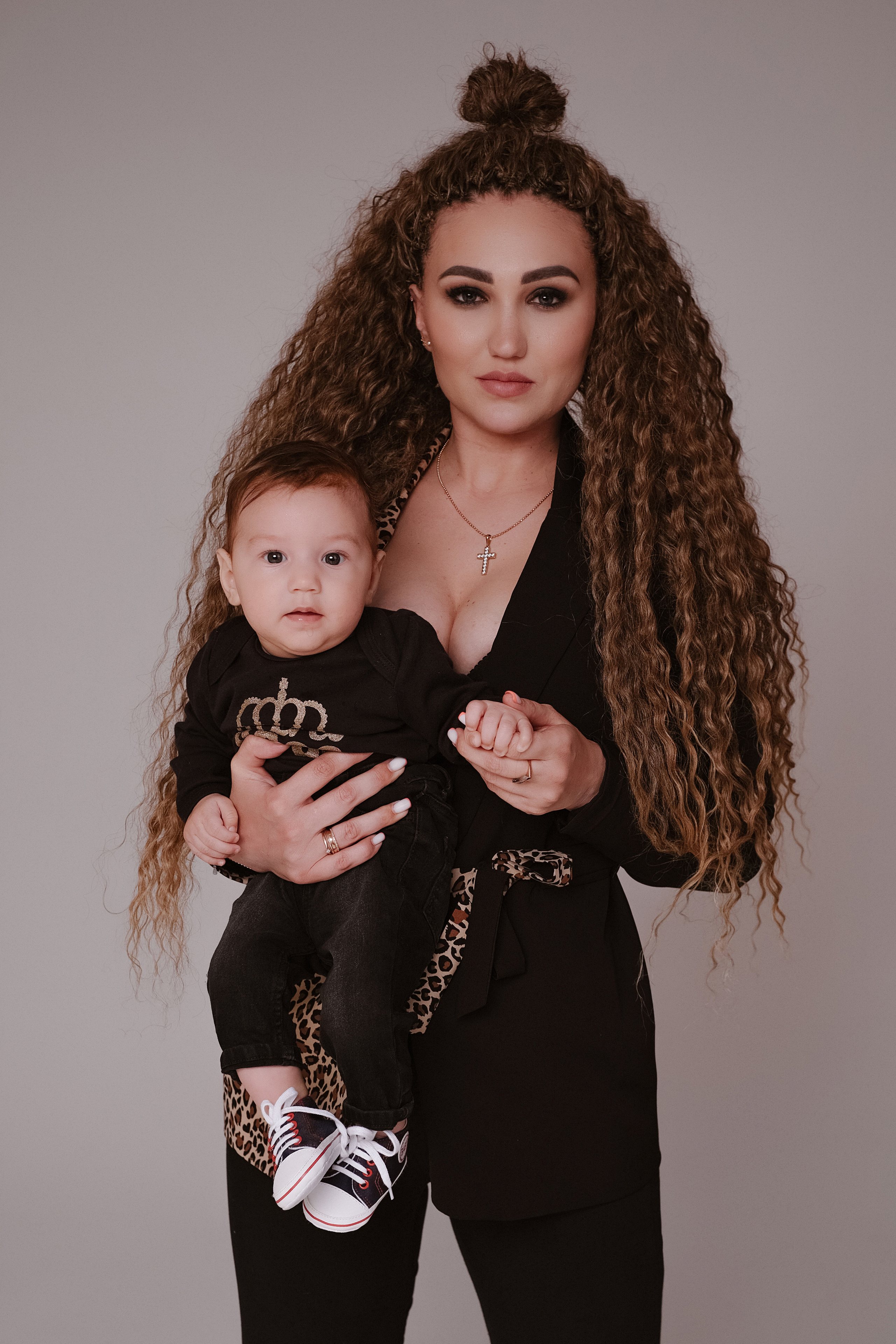 Студийная семейная фотосессия Даша + Артем + Мирон. Свадебный и семейный фотограф г. Волгоград Биленко Ангелина