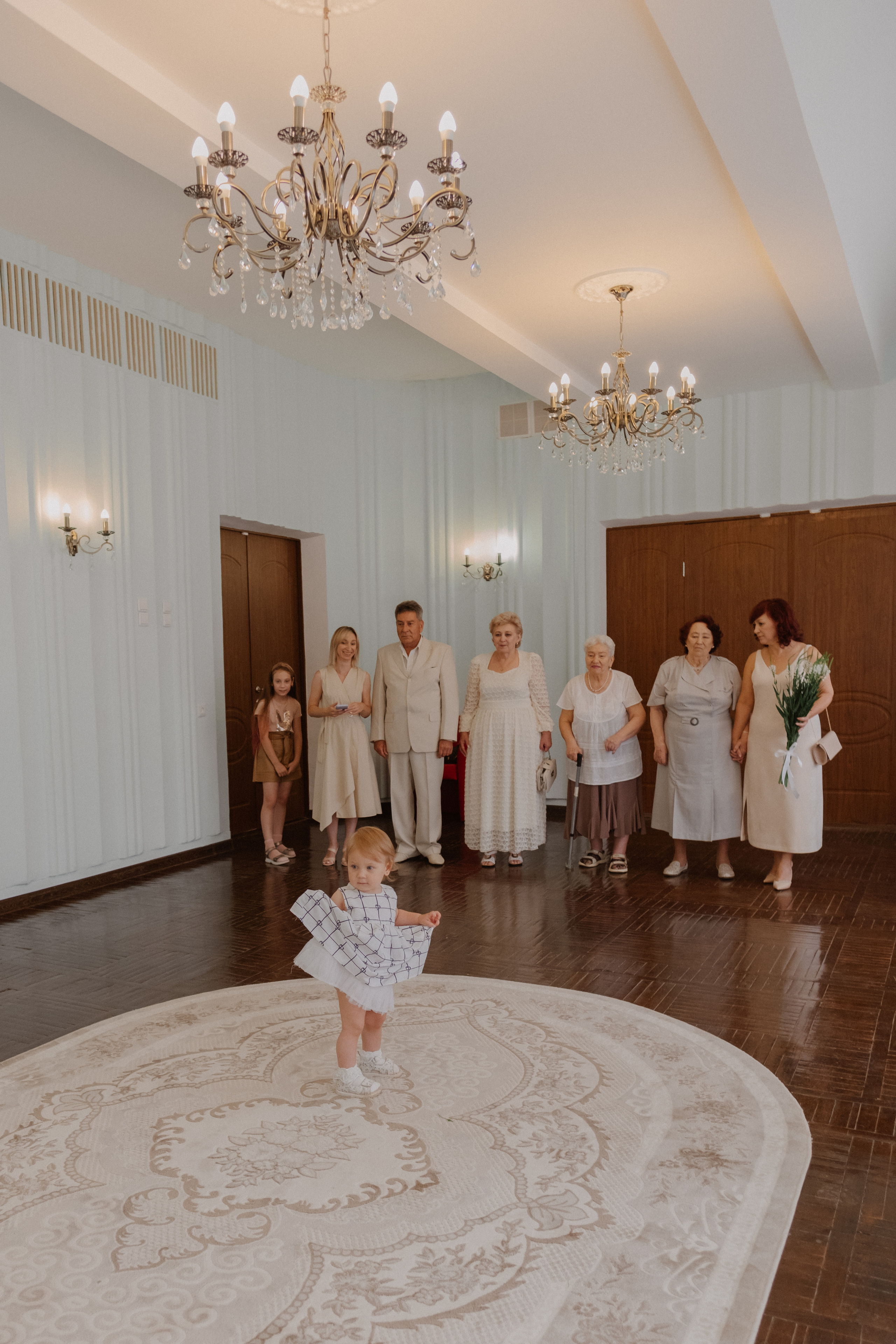 ЗАГС + свадебная прогулка Каролины и Артема. Свадебный и семейный фотограф г. Волгоград Биленко Ангелина